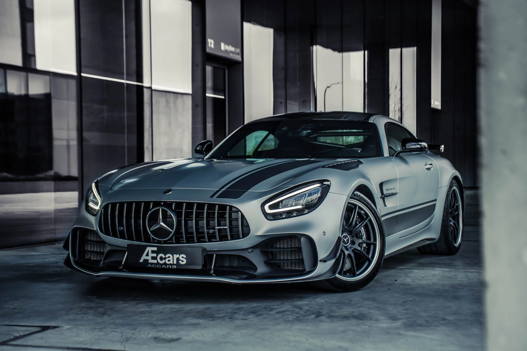 Iridium Silver Magno Mercedes-AMG GT