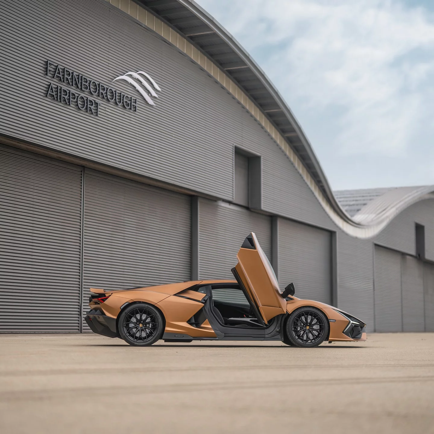 Bronzo Zenas Lamborghini Revuelto