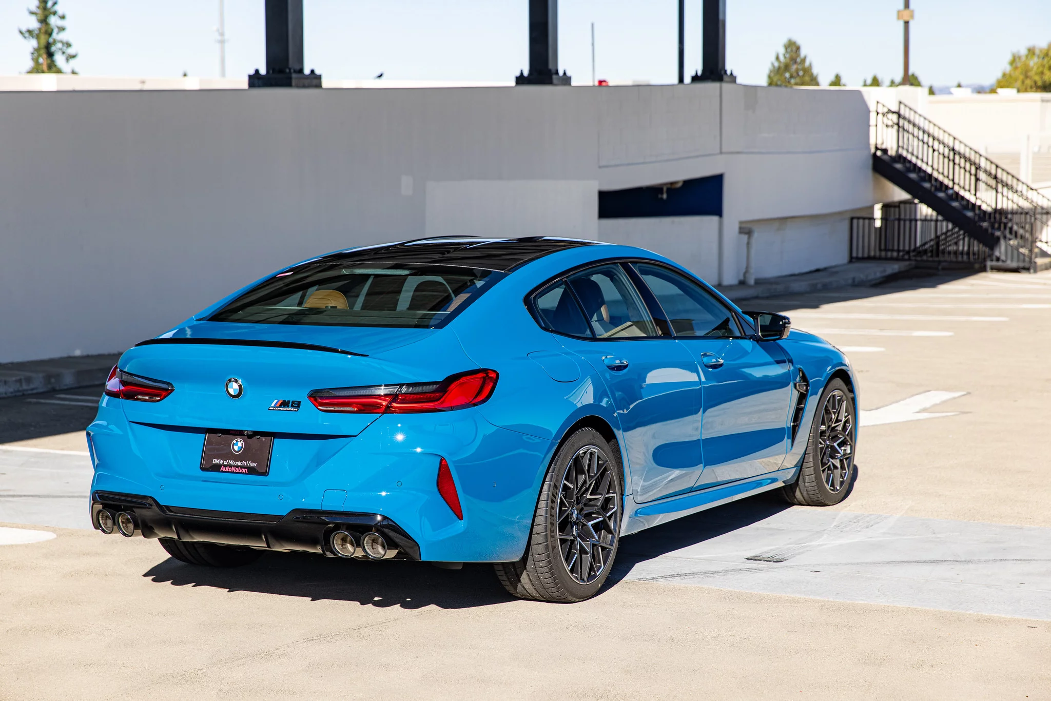 Laguna Seca Blue BMW M8