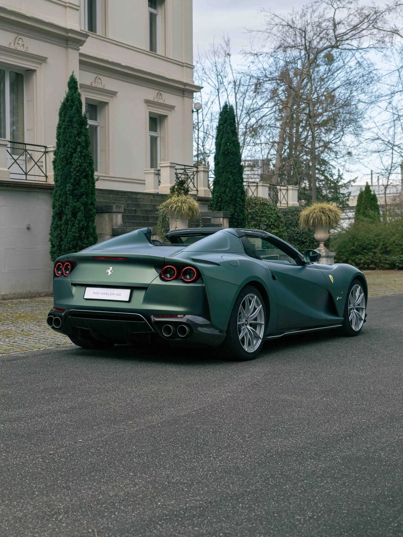 Verde Minerale Opaco Ferrari 812