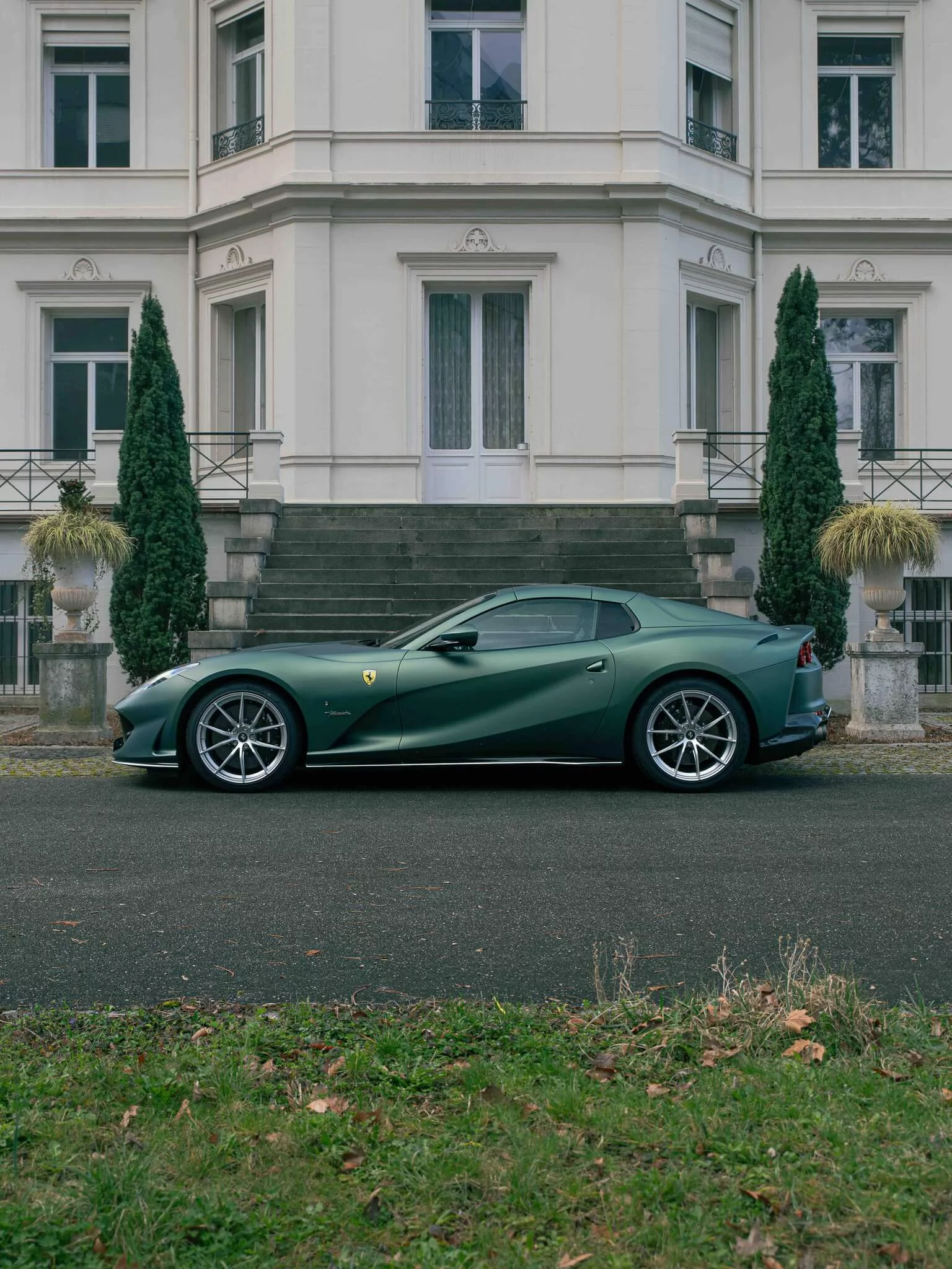 Verde Minerale Opaco Ferrari 812