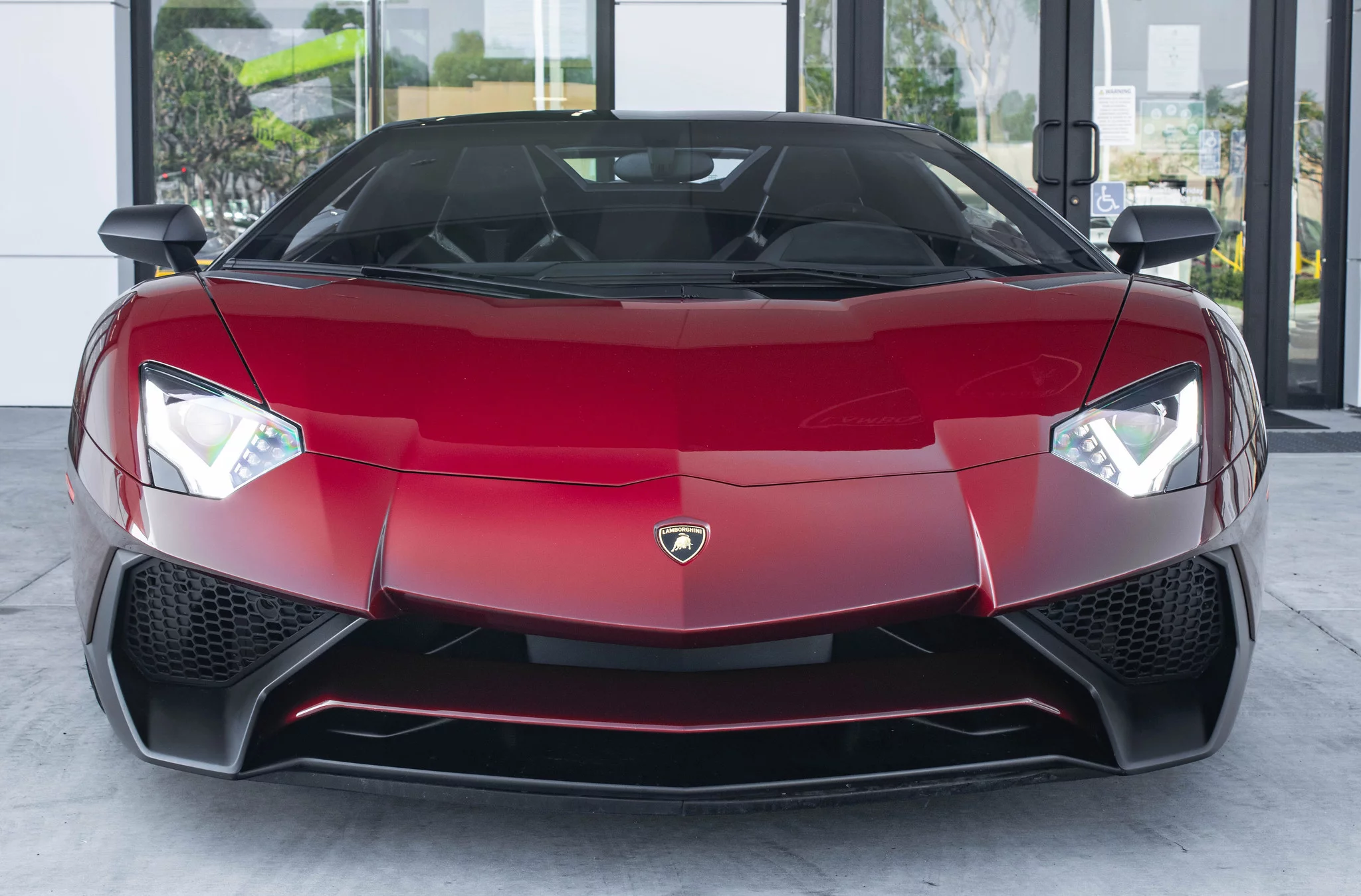 Rosso Hiera Lamborghini Aventador