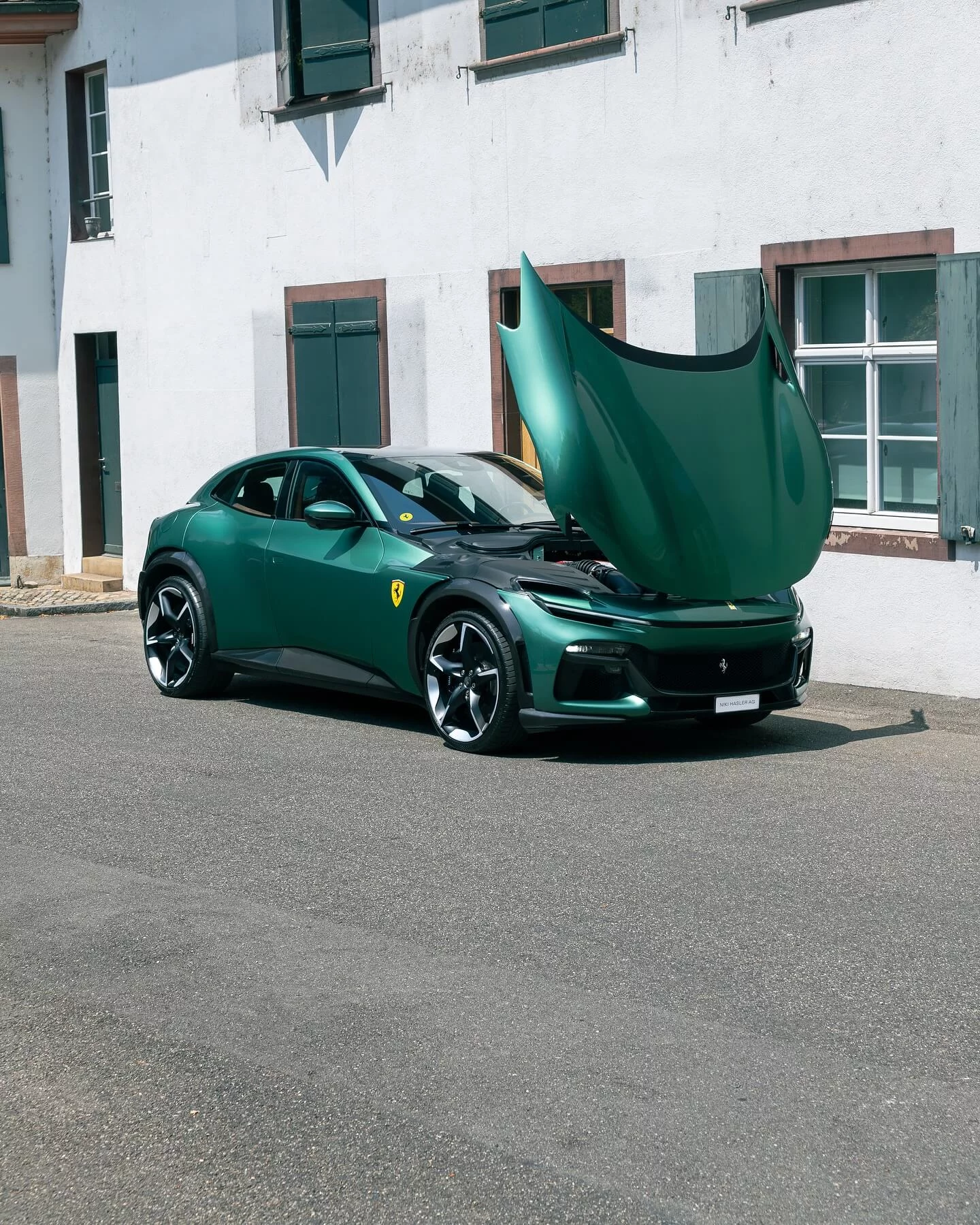 Verde Medio Ferrari Purosangue