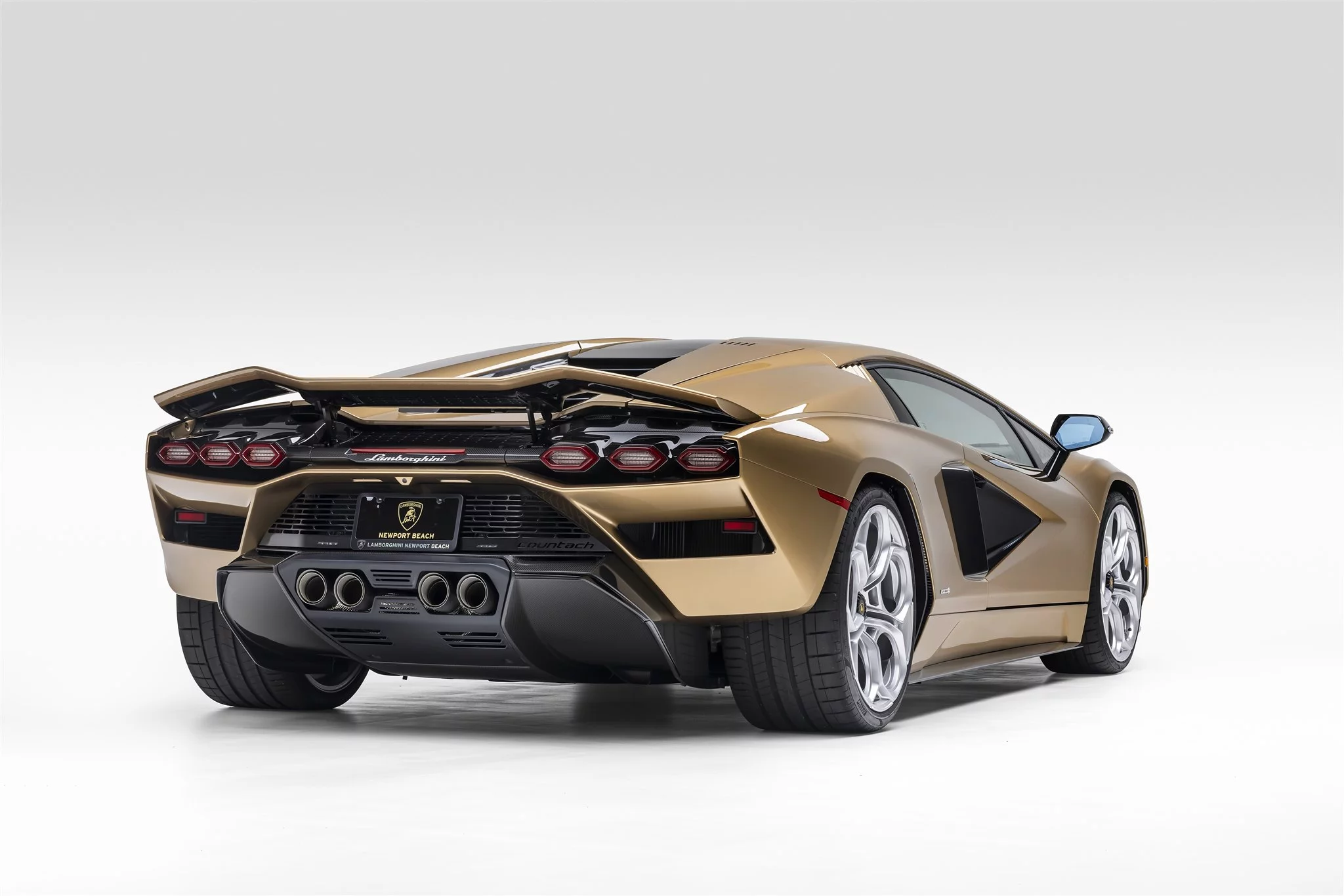 Bronzo Zante Lamborghini Countach LPI 800-4