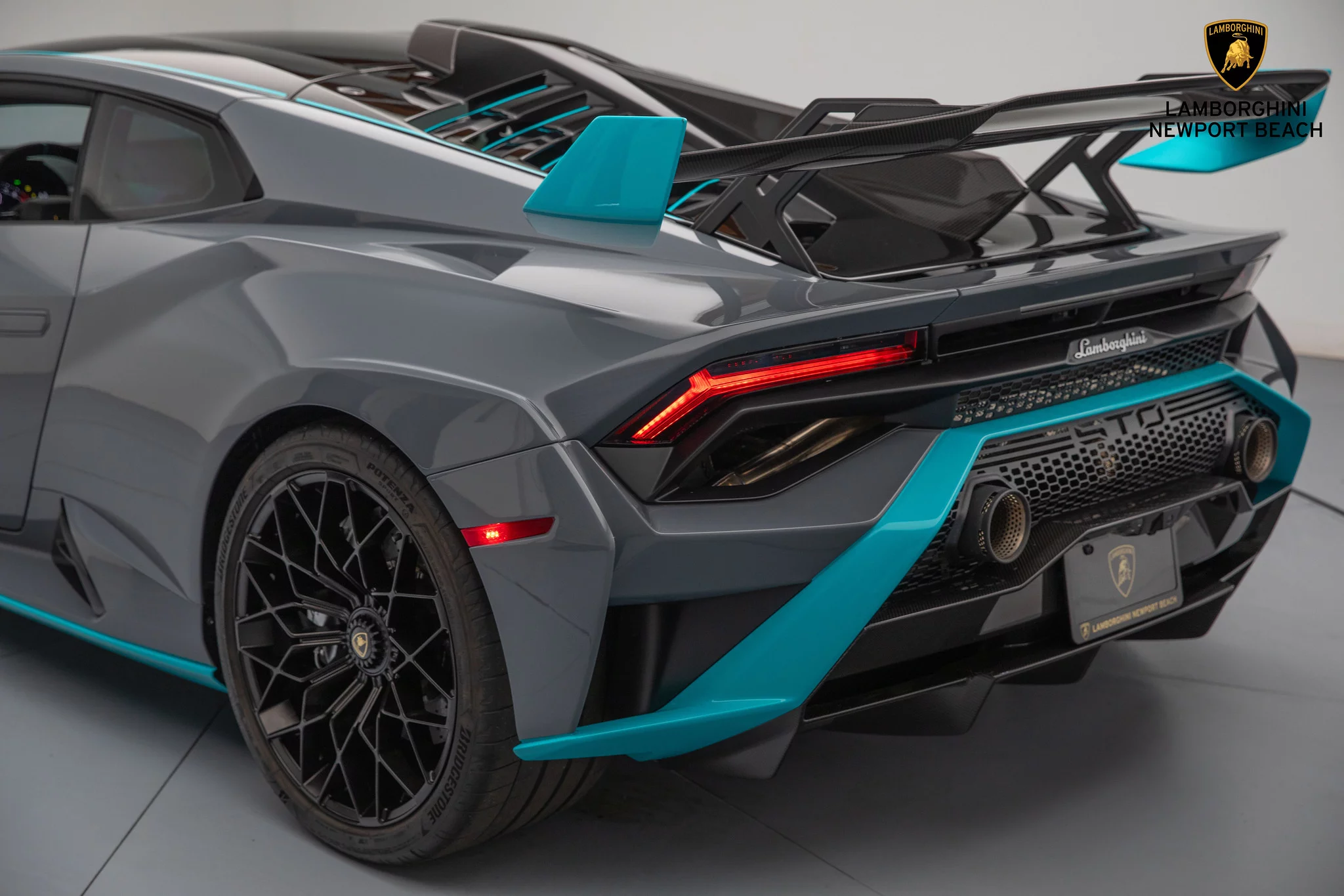 Grigio Telesto Lamborghini Huracán