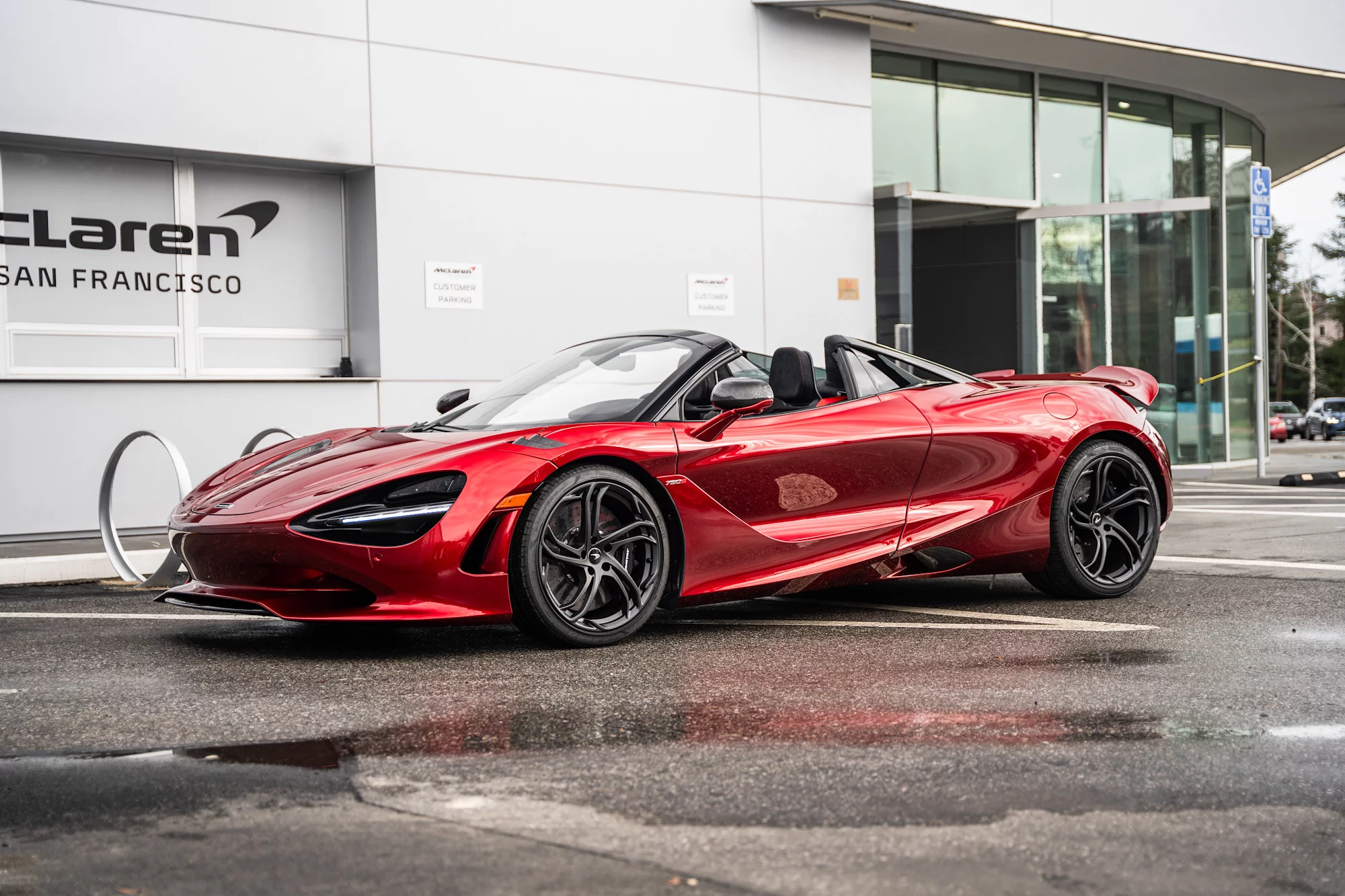 Volcano Red McLaren 750S