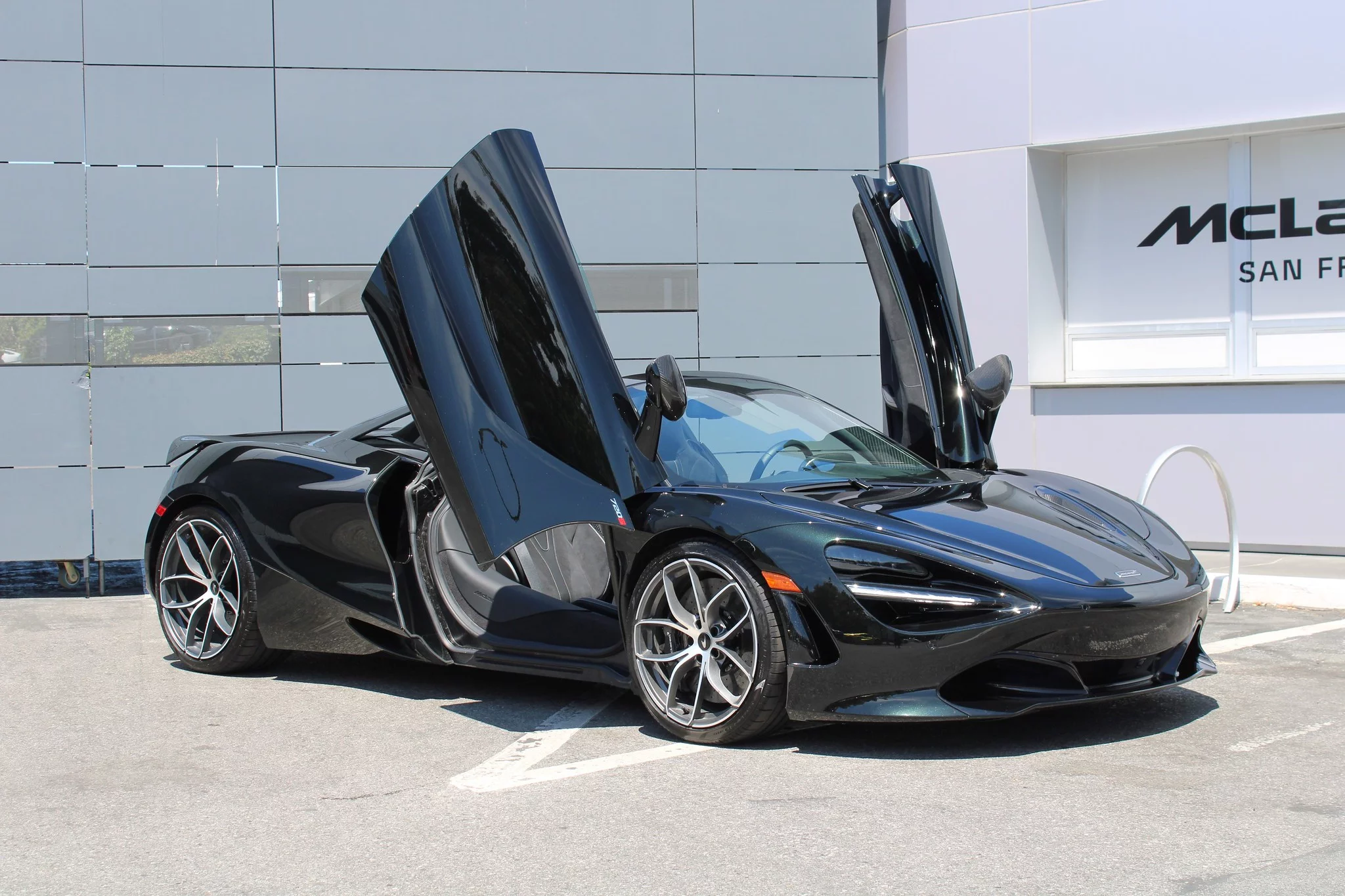 Sherwood Black McLaren 720S