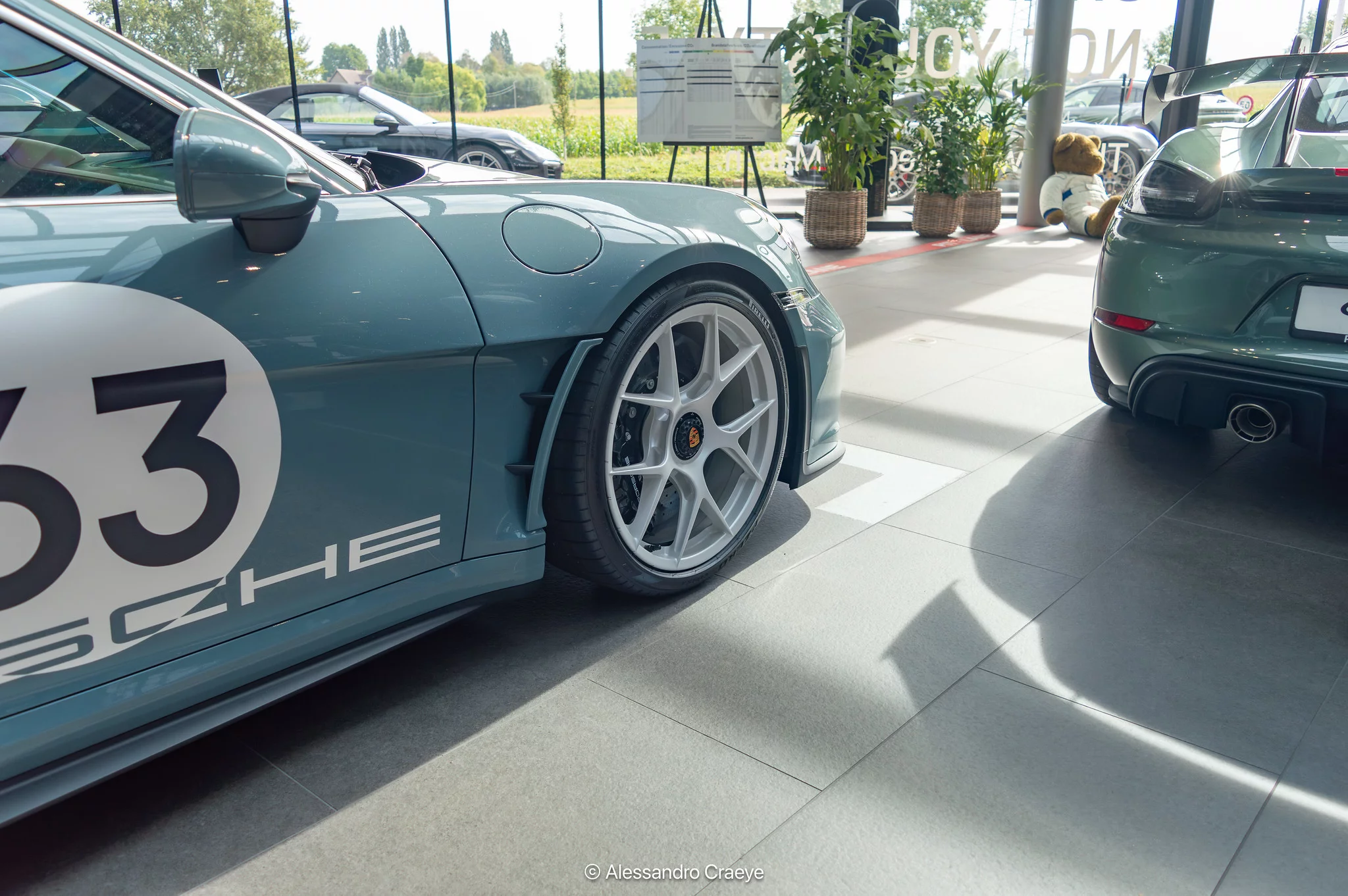 Shore Blue Metallic Porsche 911 S/T