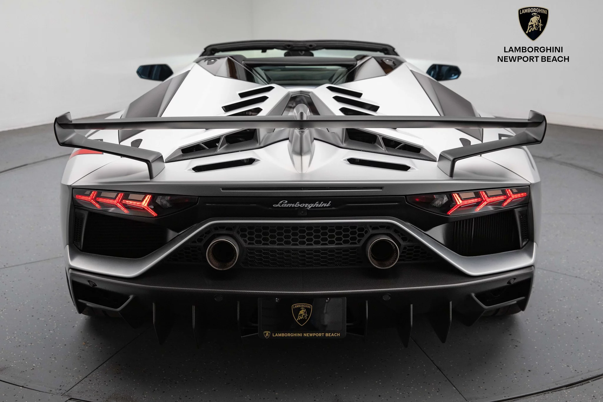 Grigio Adamas Lamborghini Aventador
