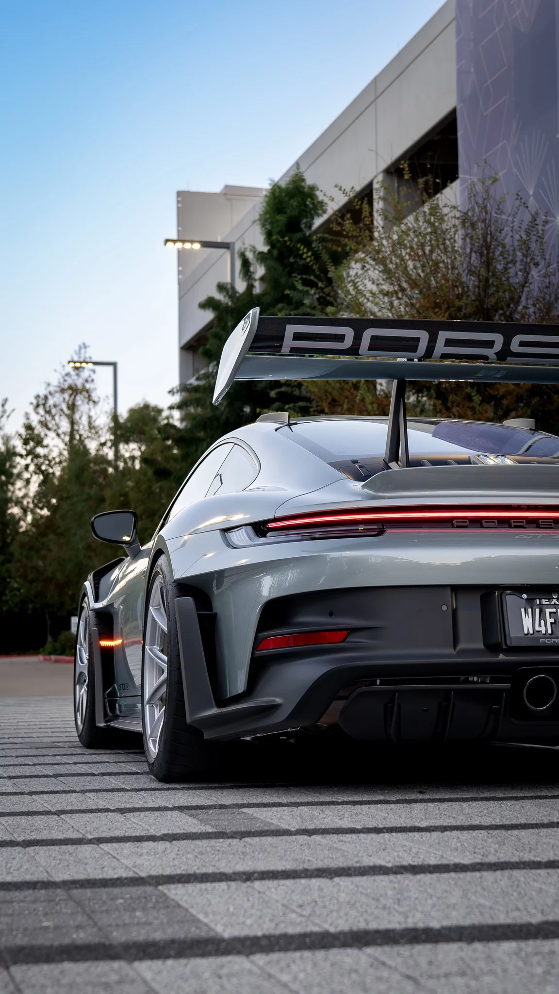 Fish Silver Grey Metallic Porsche 911 GT3 RS