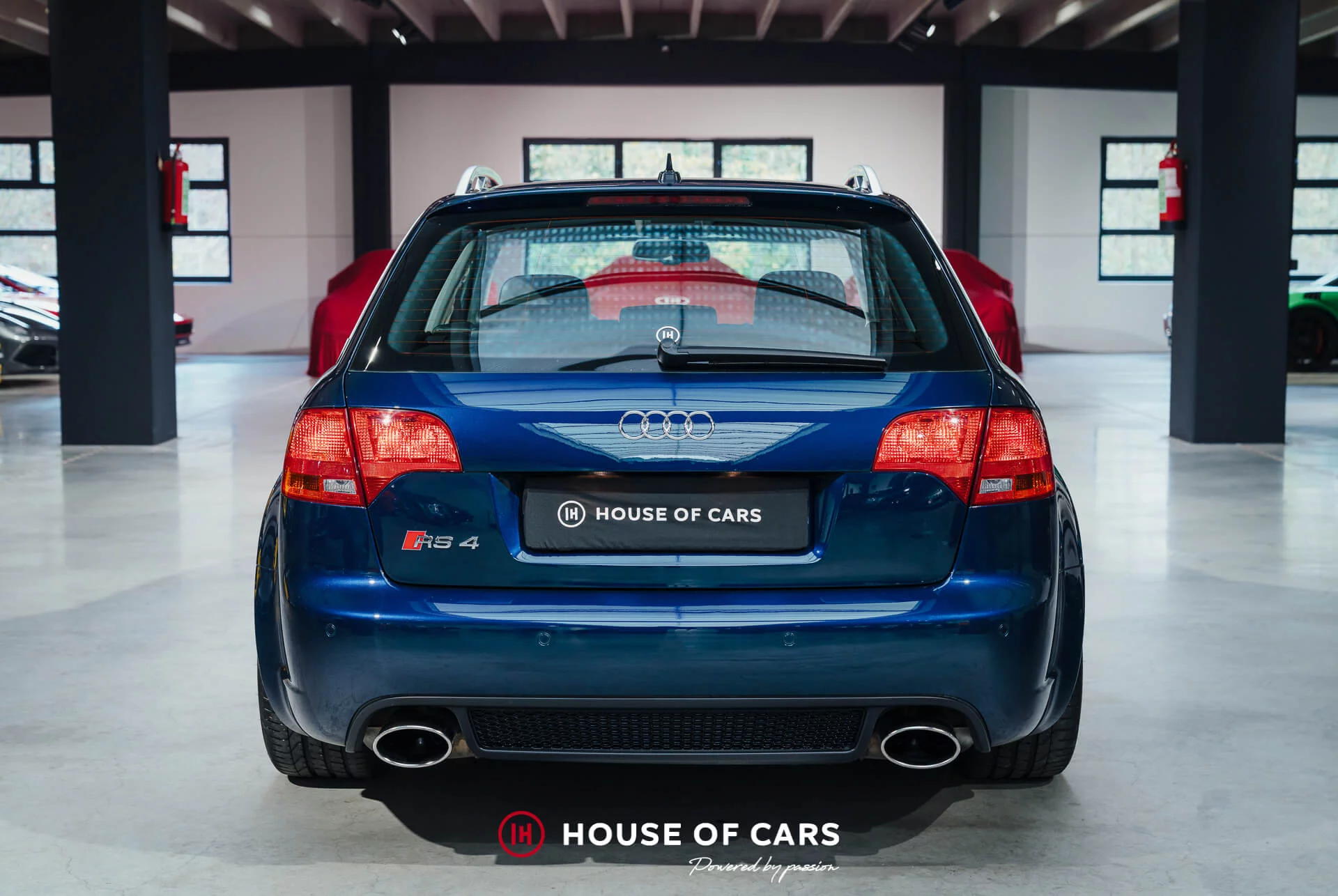 Mugello Blue Audi RS4