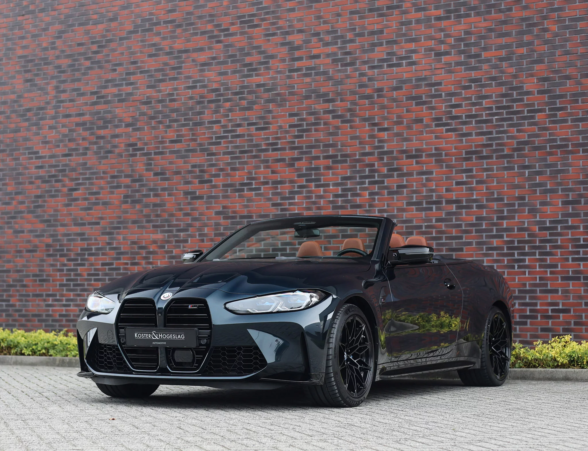 Malachite Green Dark BMW M4