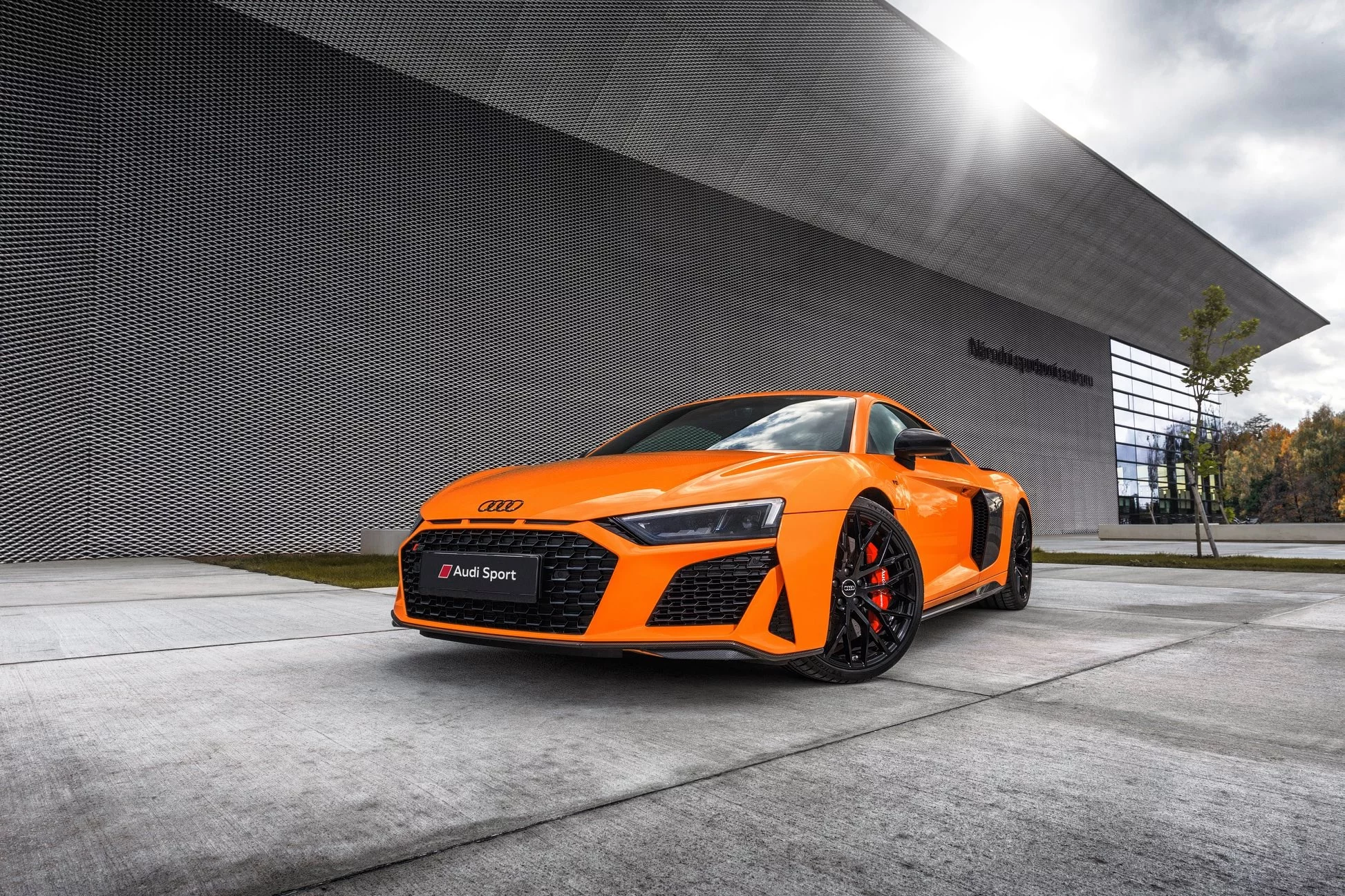 Glut Orange Audi R8
