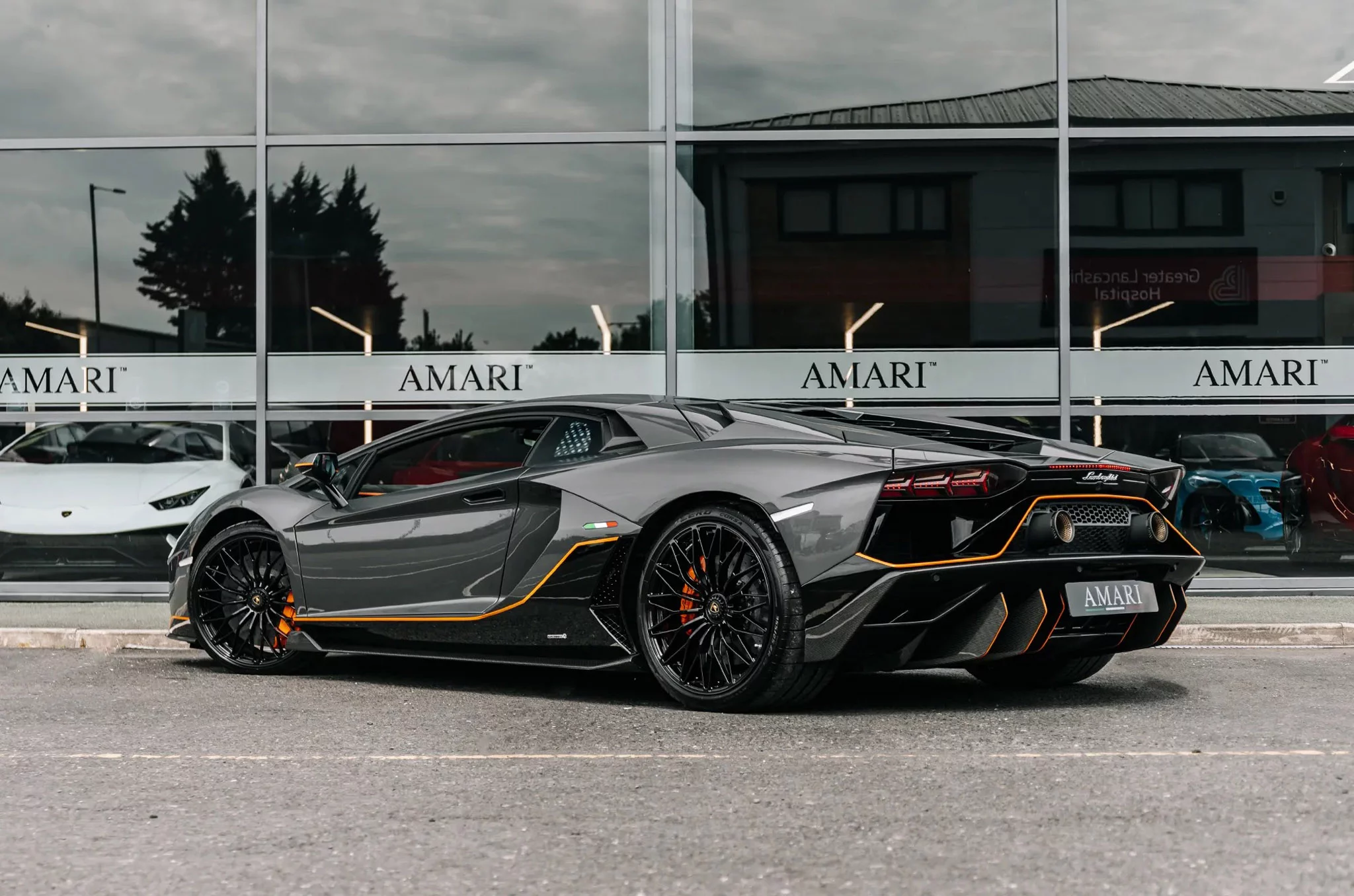 Grigio Keres Lamborghini Aventador