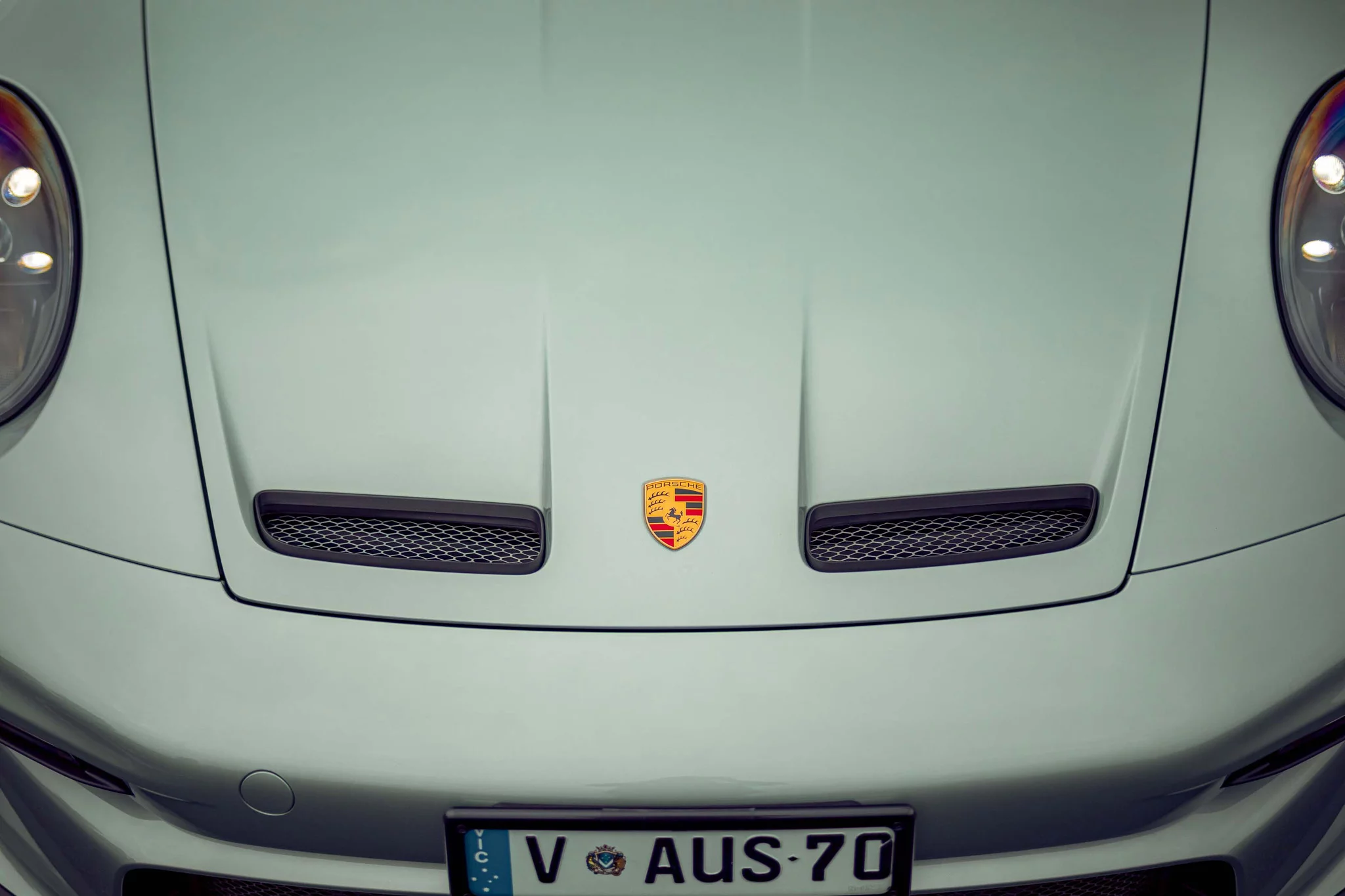 Fish Silver Grey Metallic Porsche 911 GT3