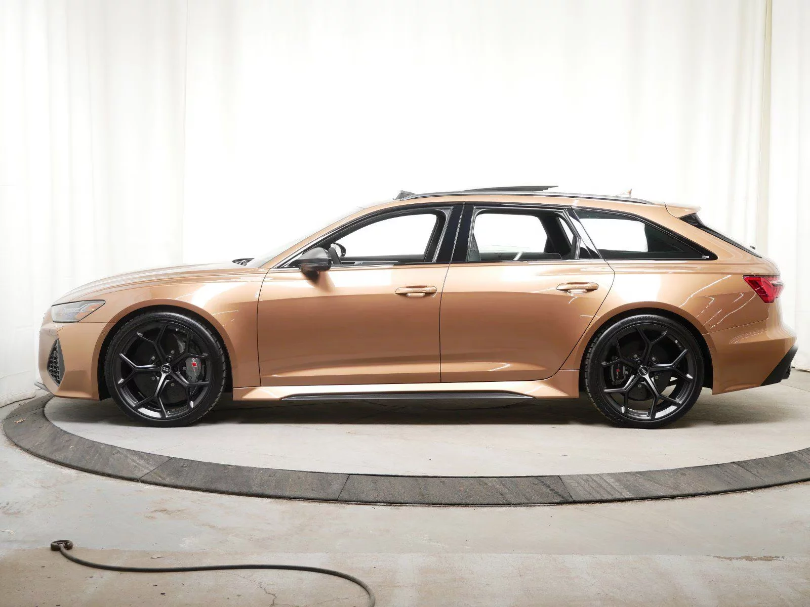 Zanzibar Brown Audi RS6 Avant