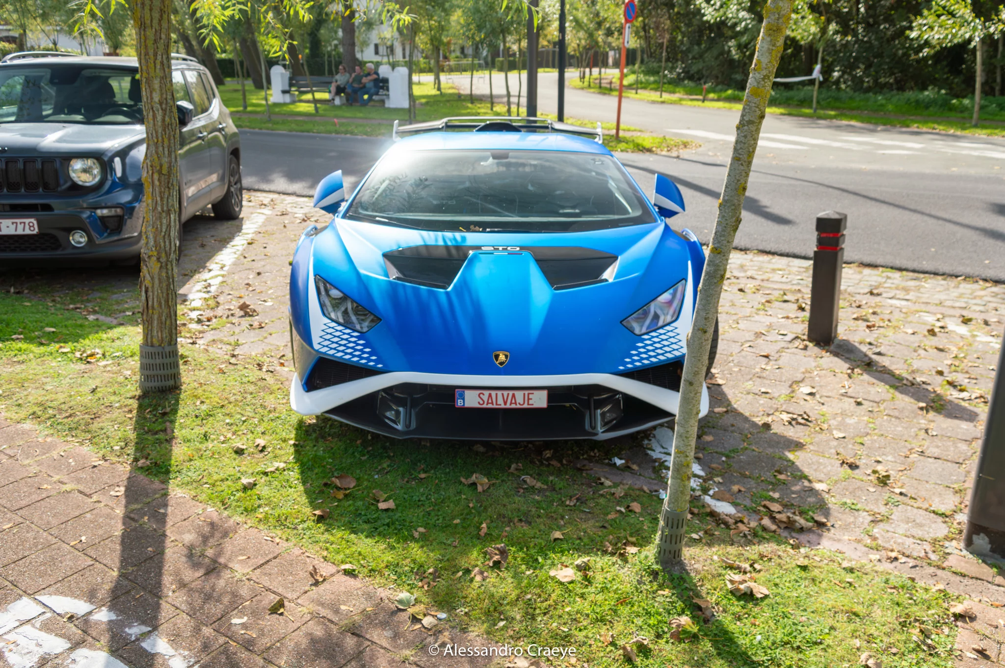 Blu Aegeus Lamborghini Huracán