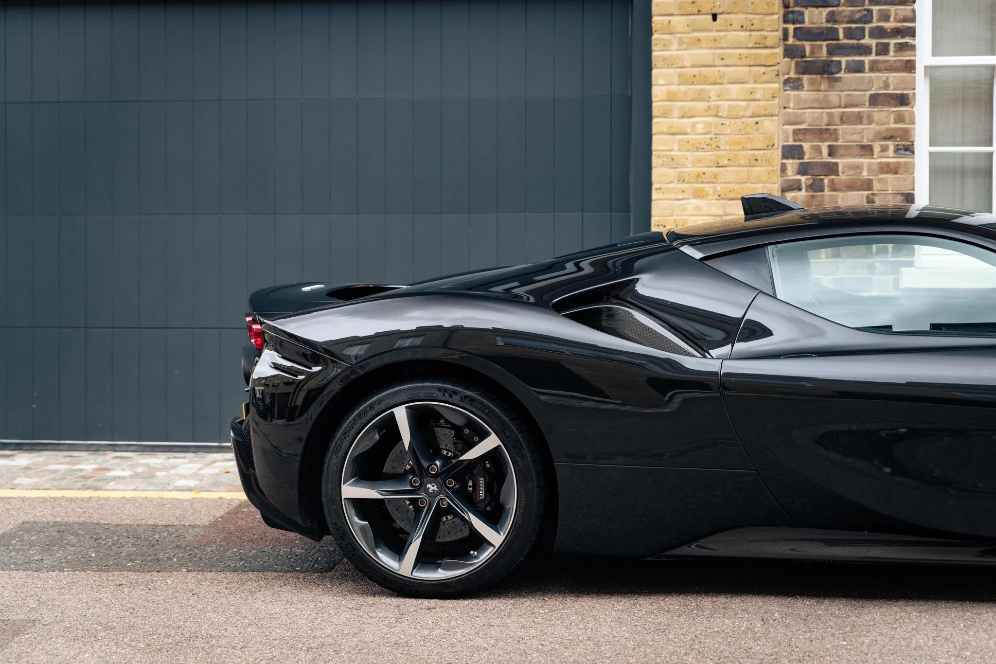 Nero Daytona Ferrari SF90