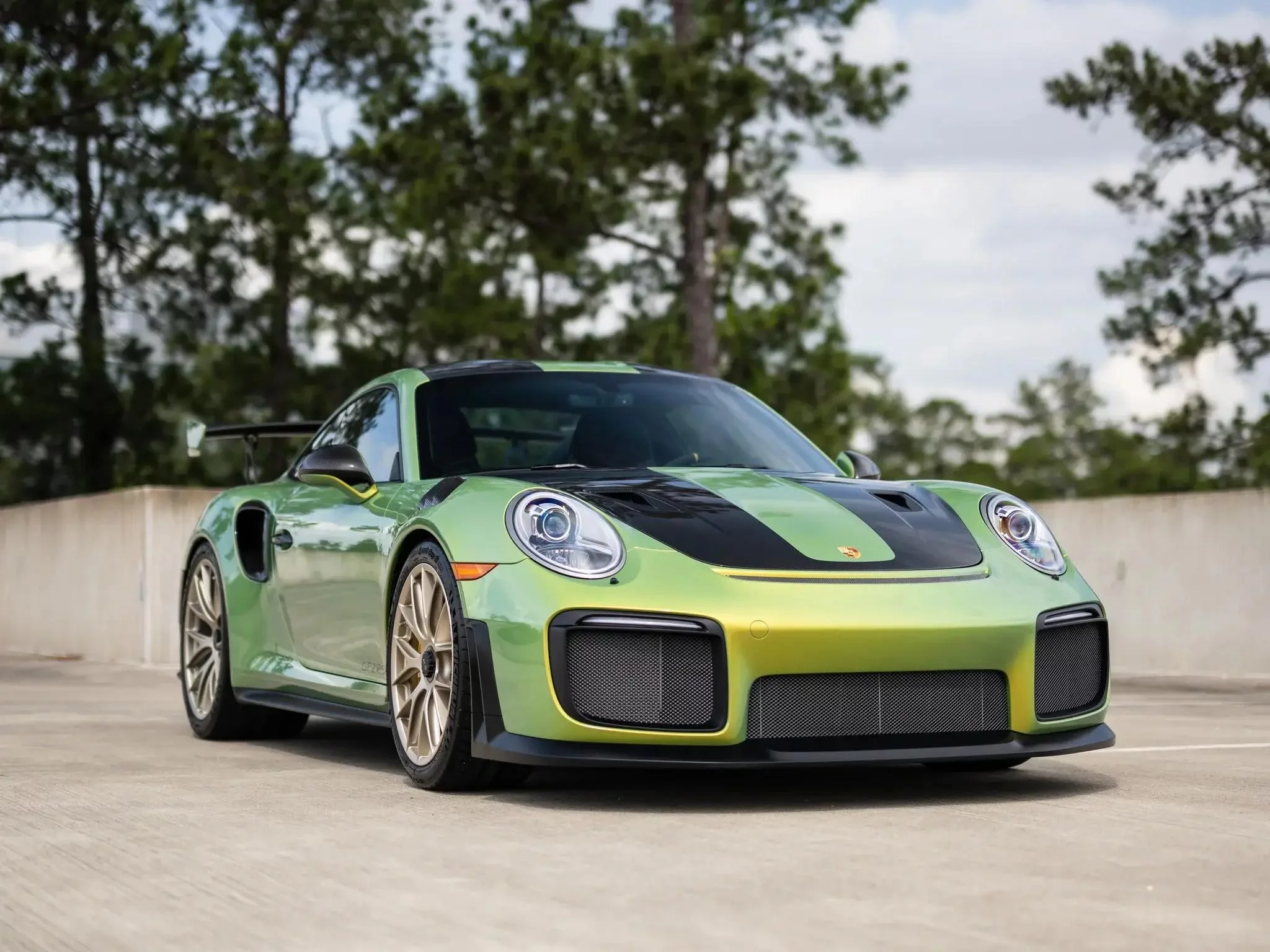 Python Green Chromaflair Porsche 911 GT2 RS