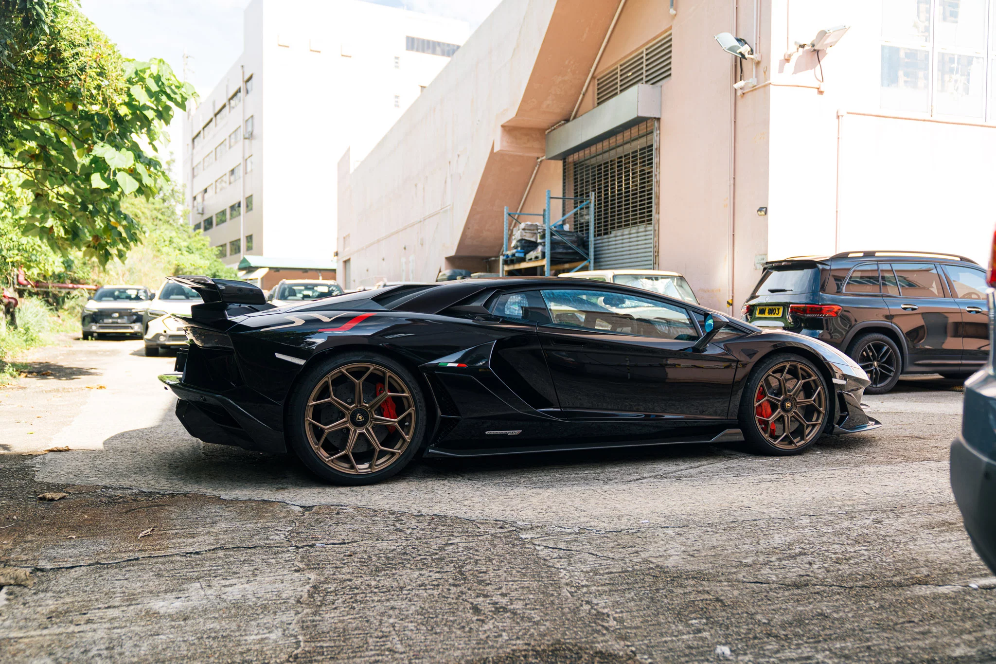 Nero Granatus Lamborghini Aventador