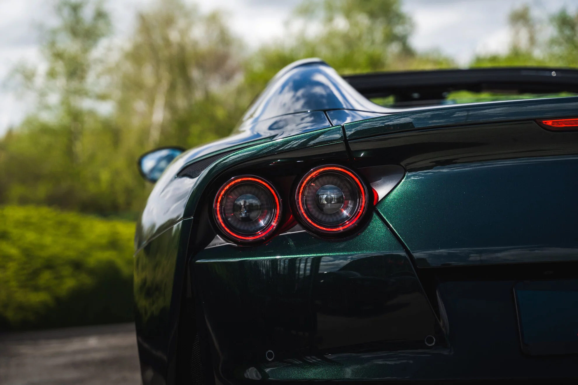 Verde Zeltweg Ferrari 812