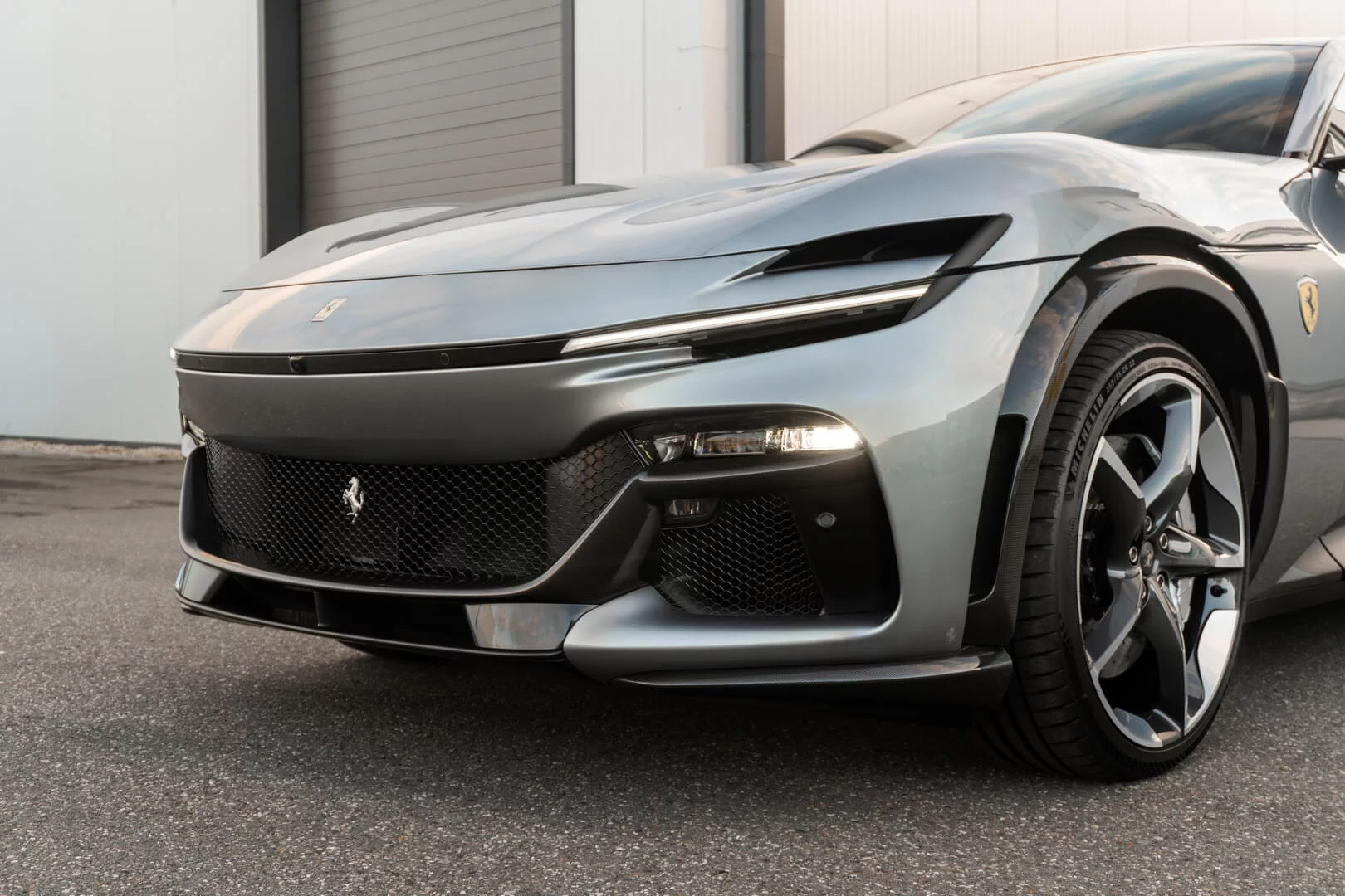 Grigio Titanio Ferrari Purosangue