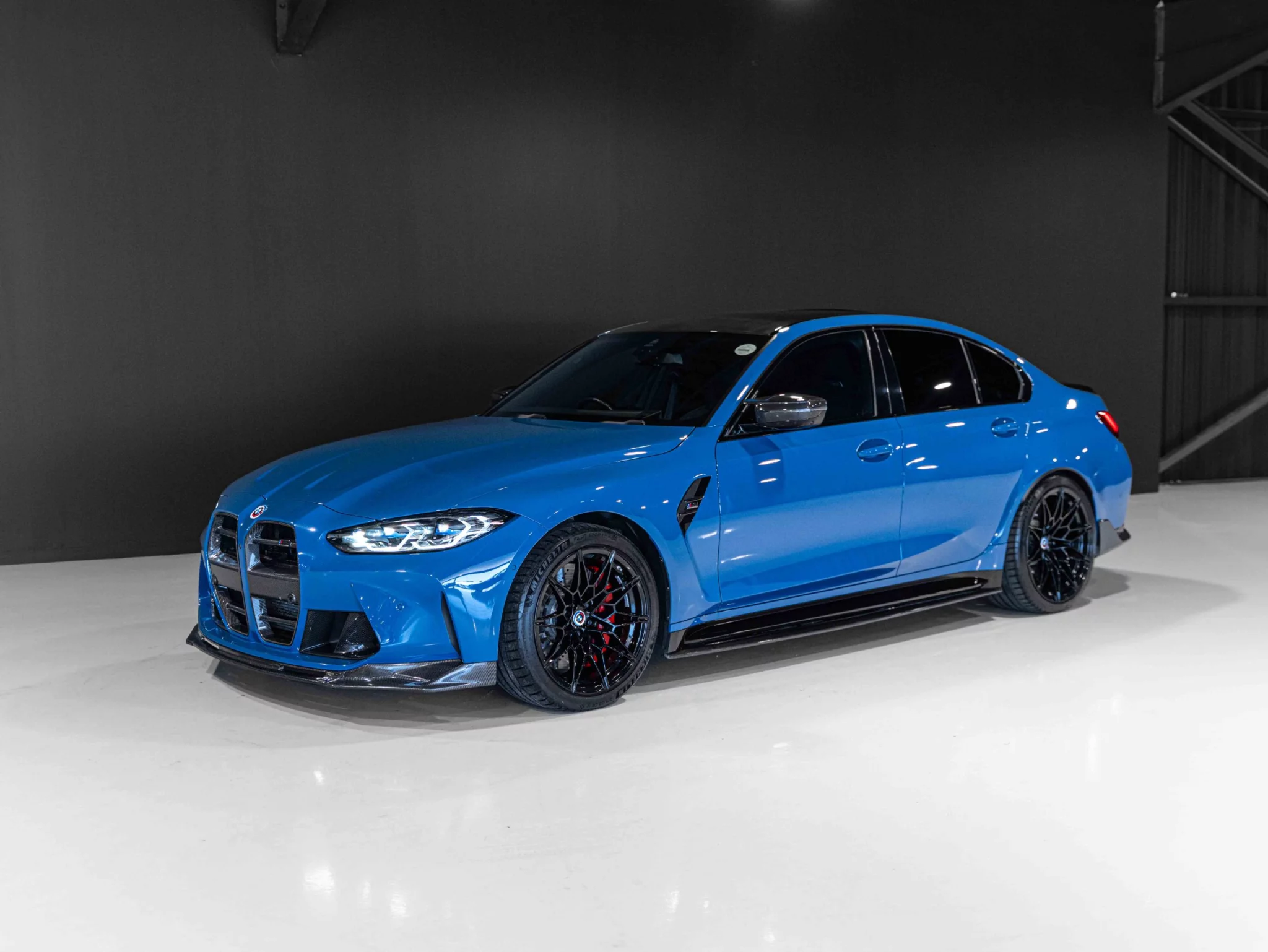 Violet Blue II BMW M3