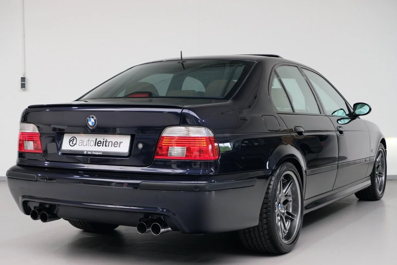 Night Blue BMW M5
