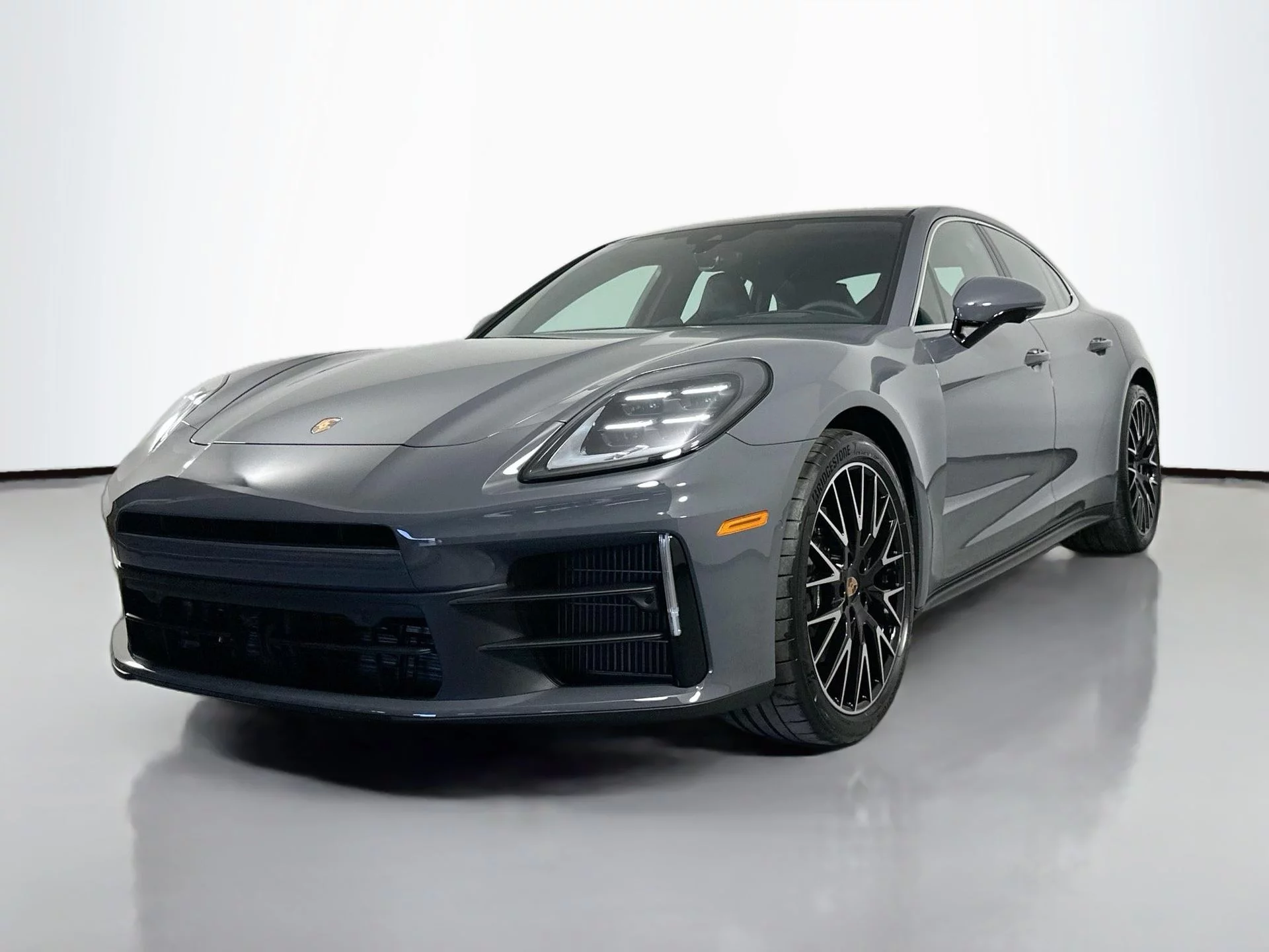 Slate Grey Neo Porsche Panamera
