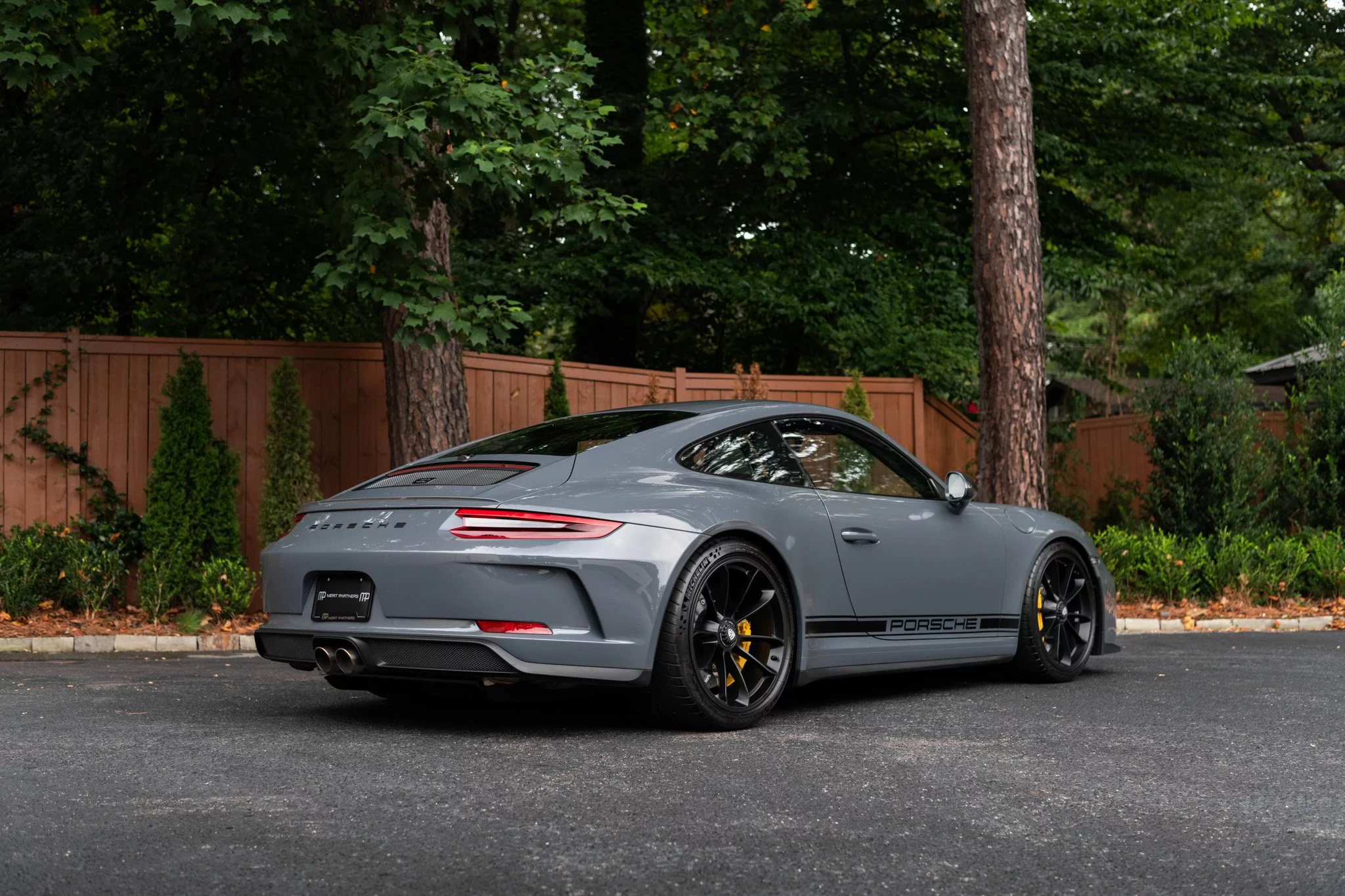 Grigio Telesto Porsche 911 GT3