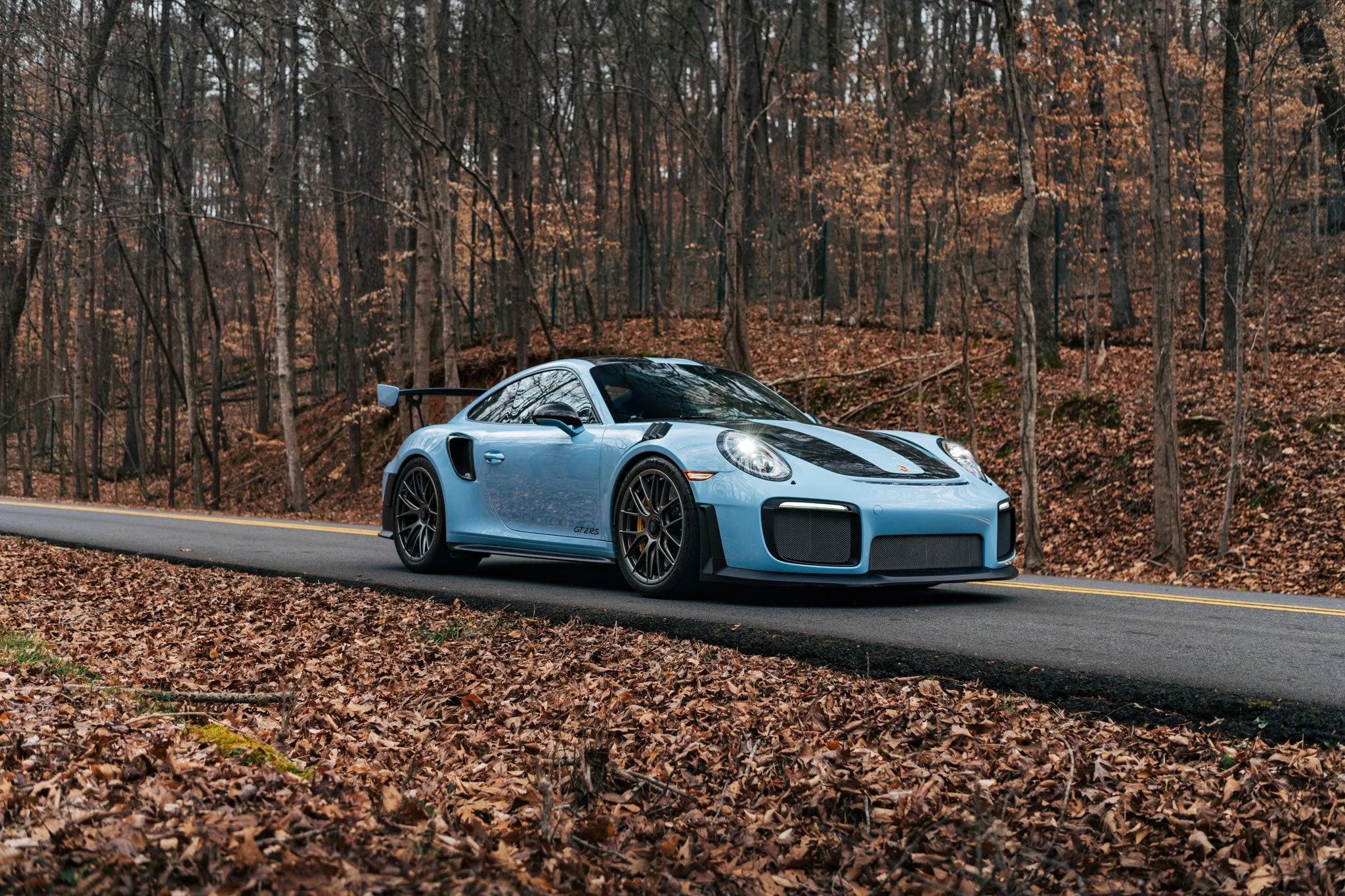Gulf Blue Porsche 911 GT2 RS