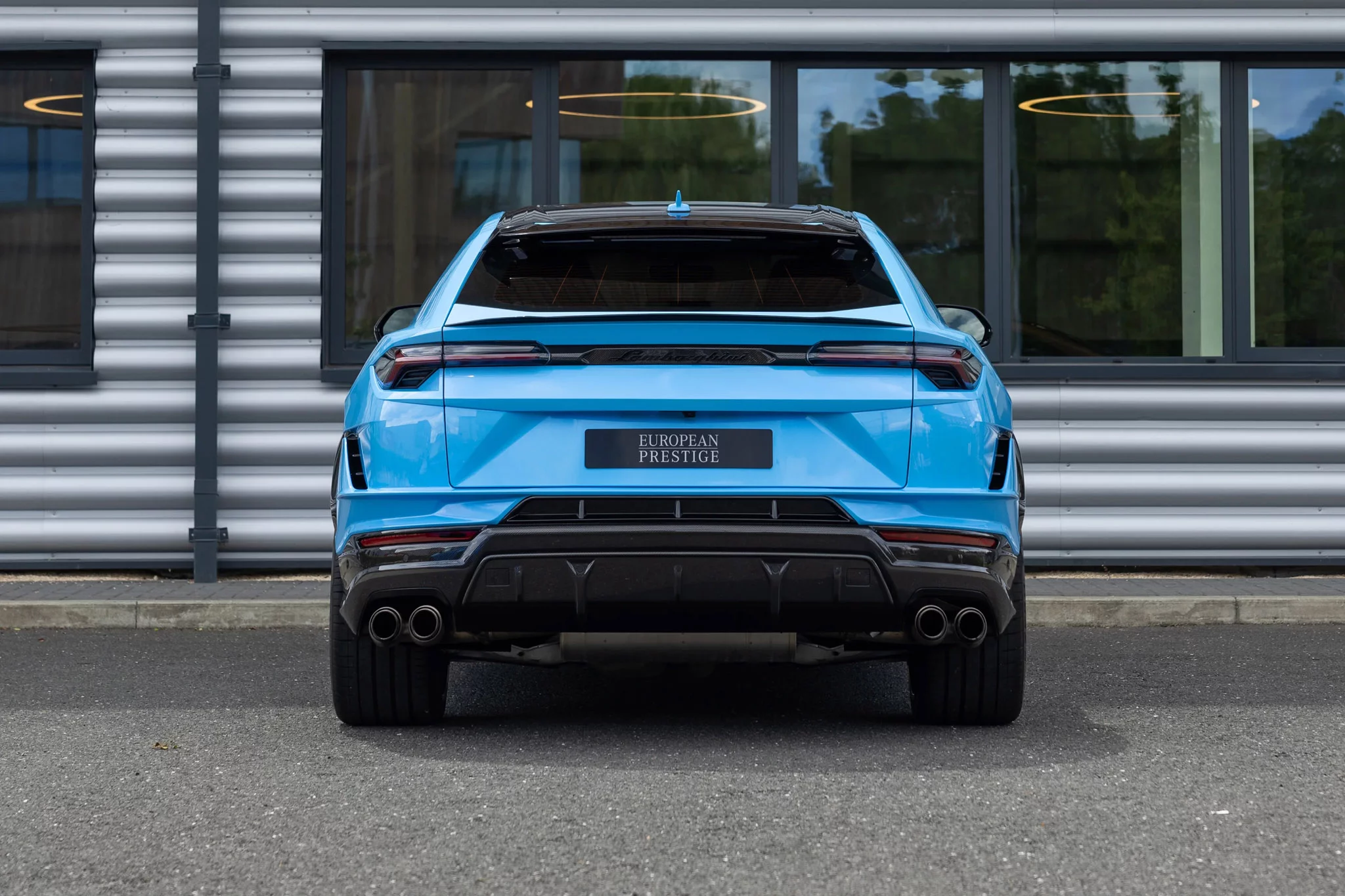 Blu Cepheus Lamborghini Urus