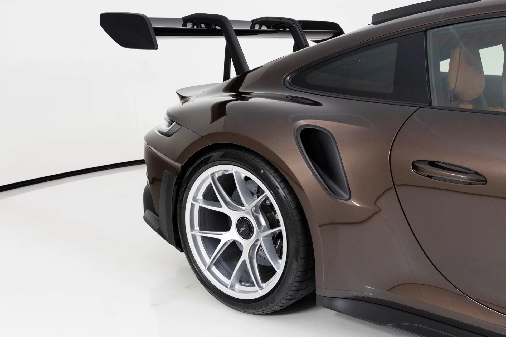 Macadamia Metallic Porsche 911 GT3 RS