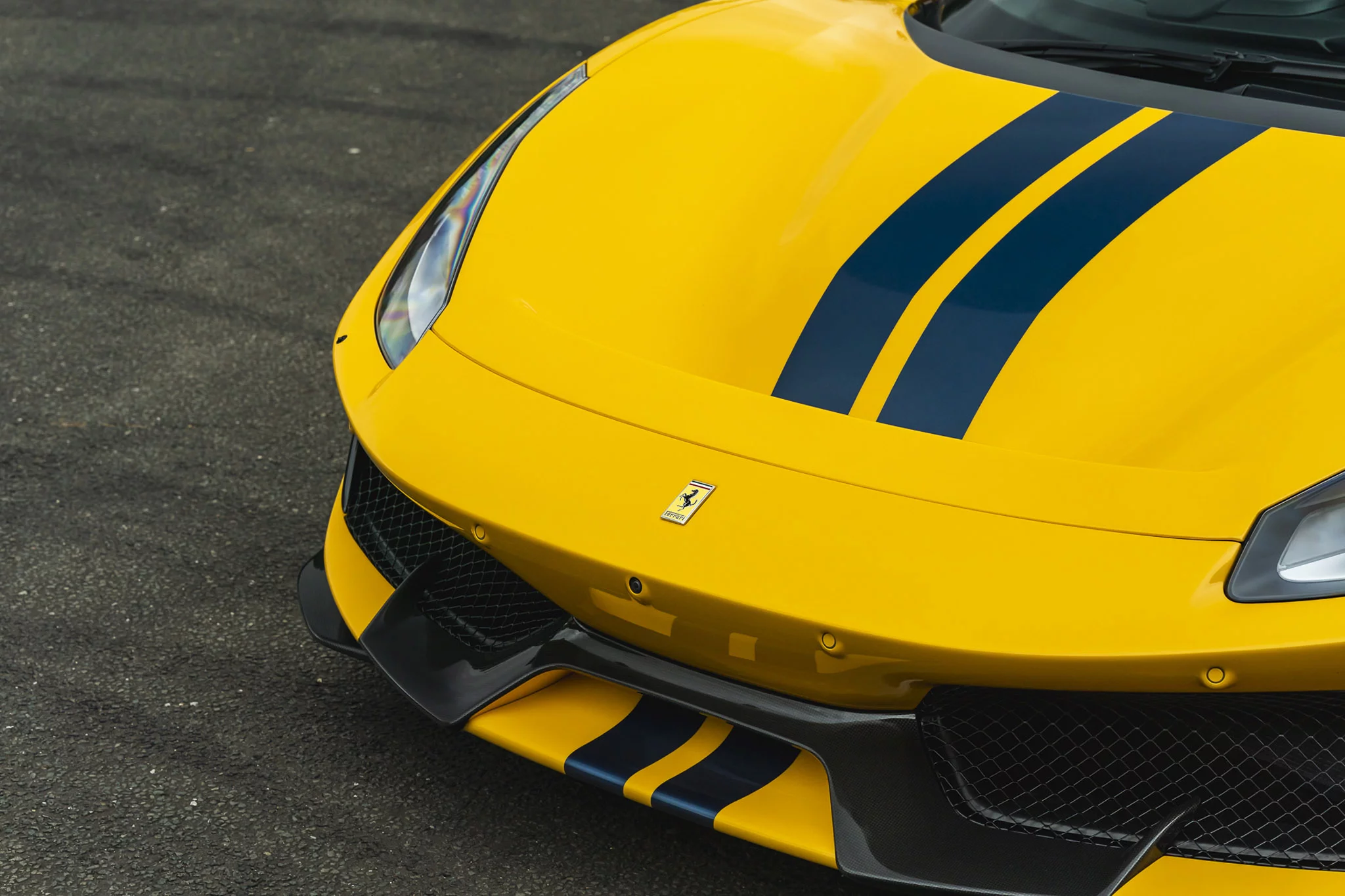 Ardilla Amarillo Ferrari 488