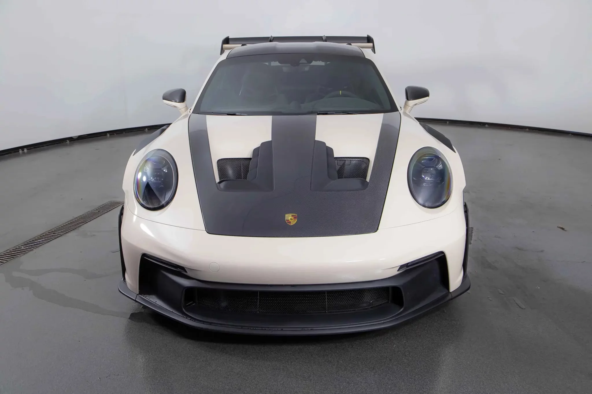 Creme White Porsche 911 GT3 RS