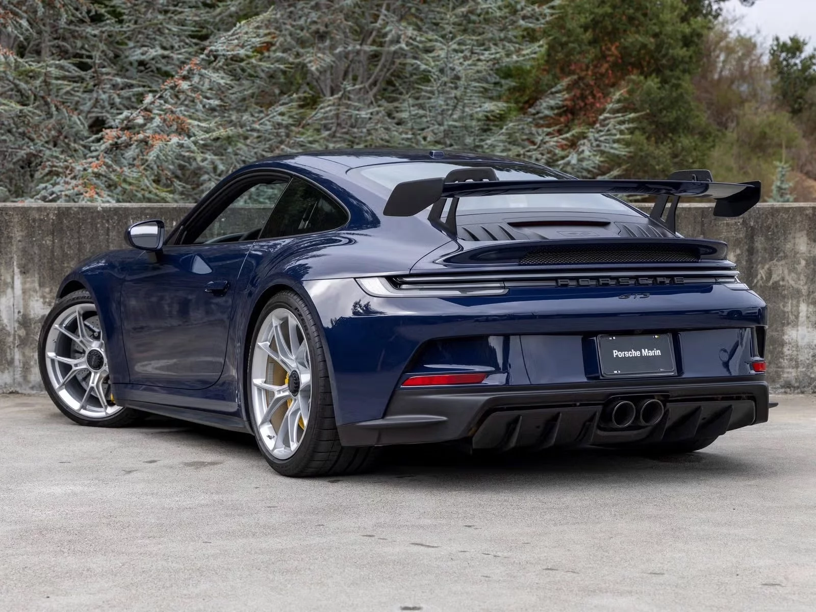 Dark Sea Blue Porsche 911 GT3