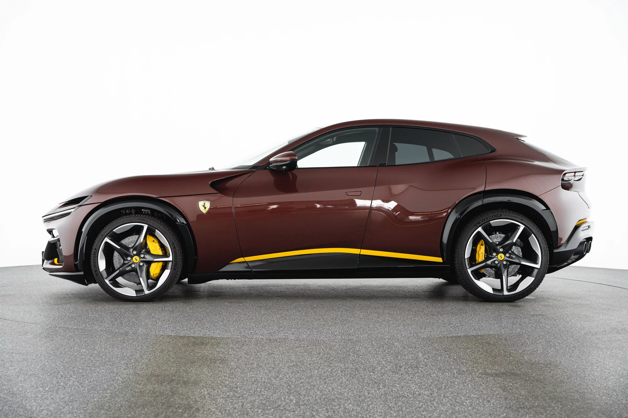 Prugna Ferrari Purosangue