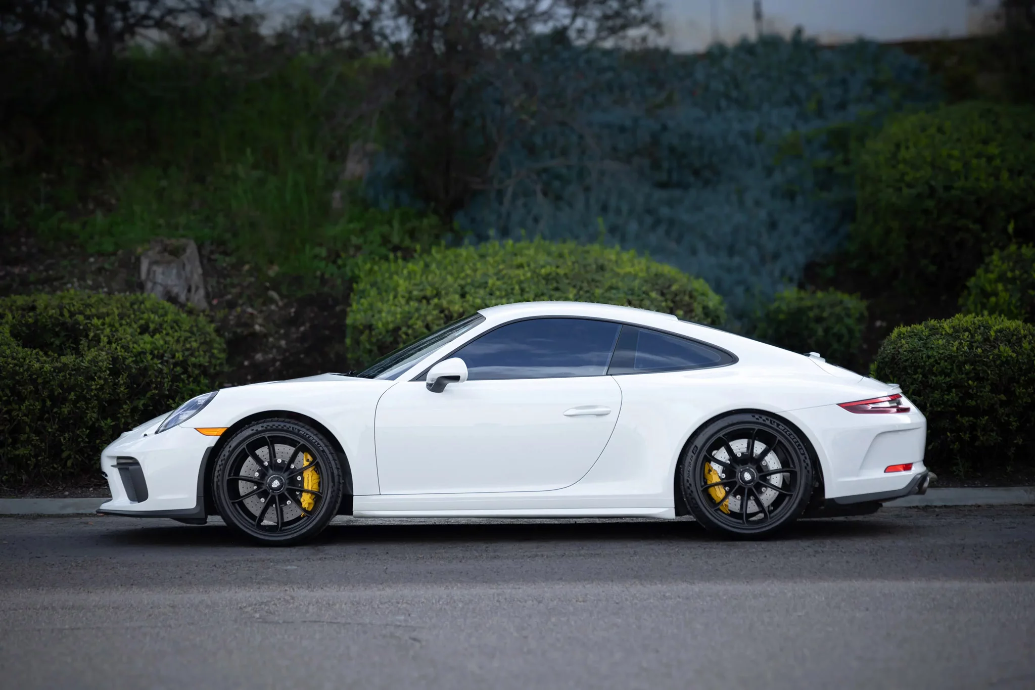 Carrara White Metallic Porsche 911 GT3