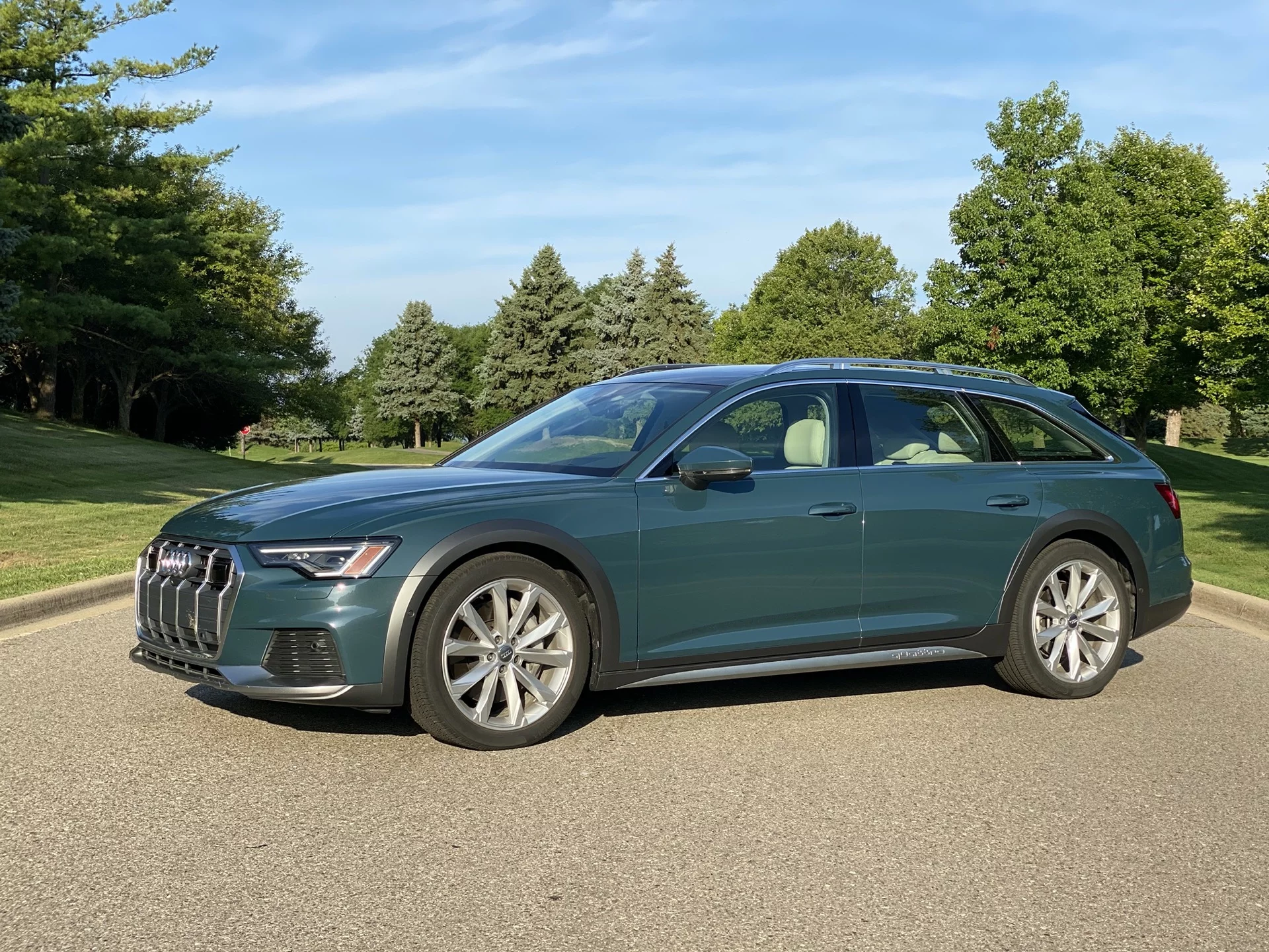 Avalon Green Audi A6