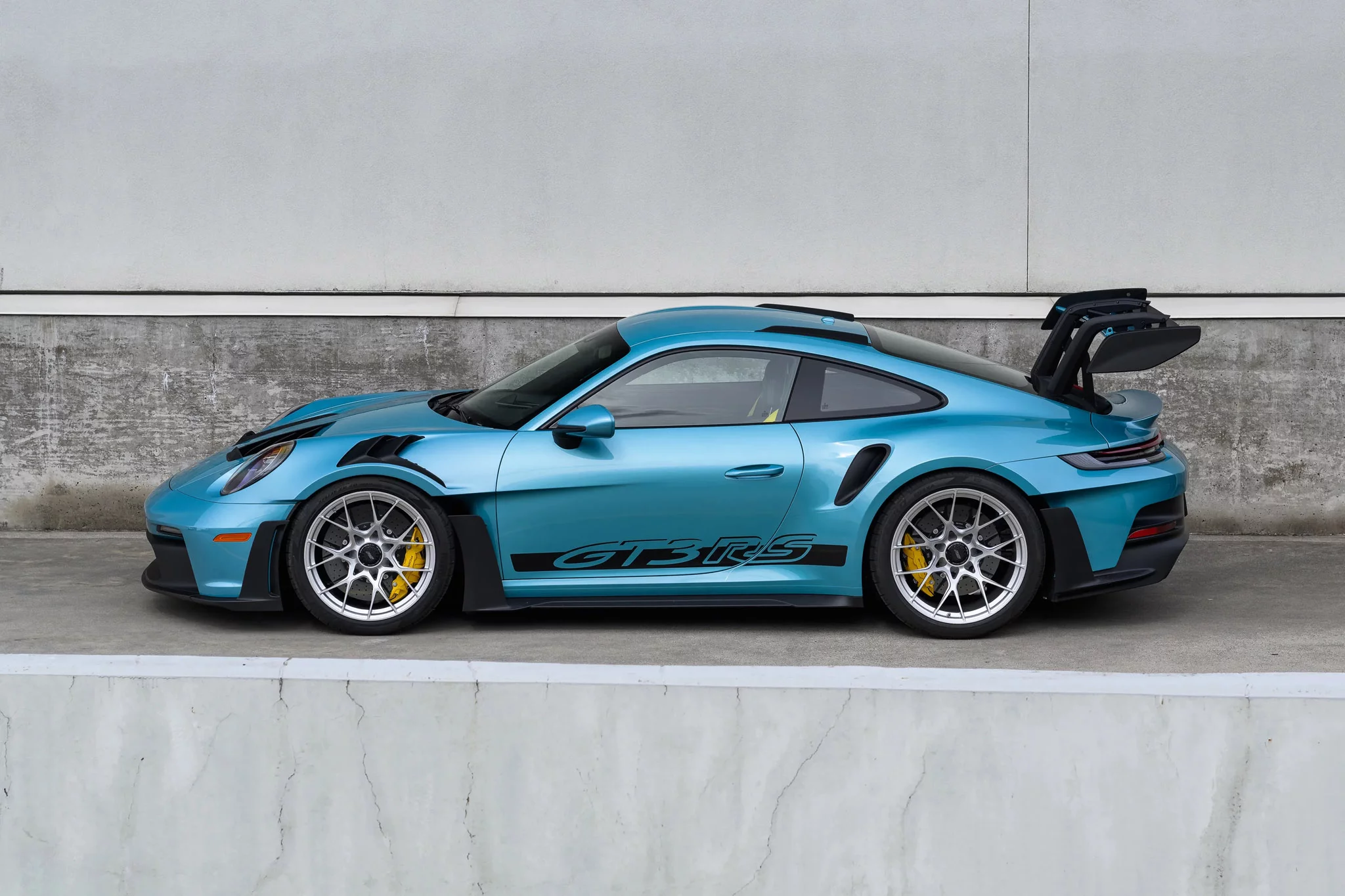 Ipanema Blue Metallic Porsche 911 GT3 RS