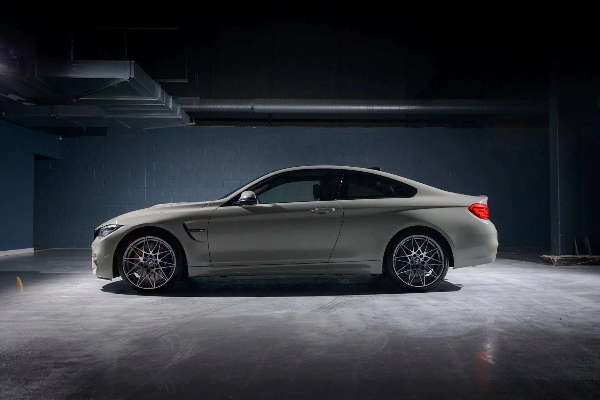 Fashion Grey BMW M4