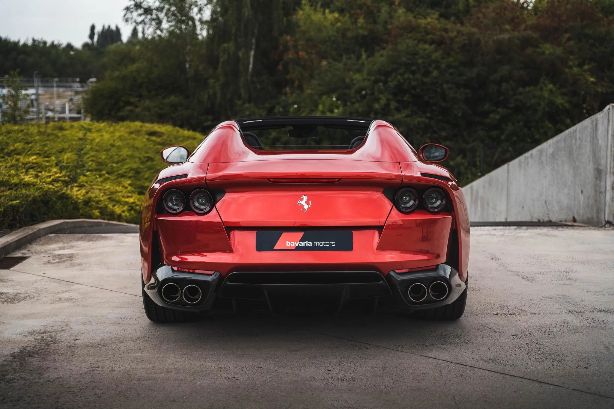 Rosso Fuoco Ferrari 812