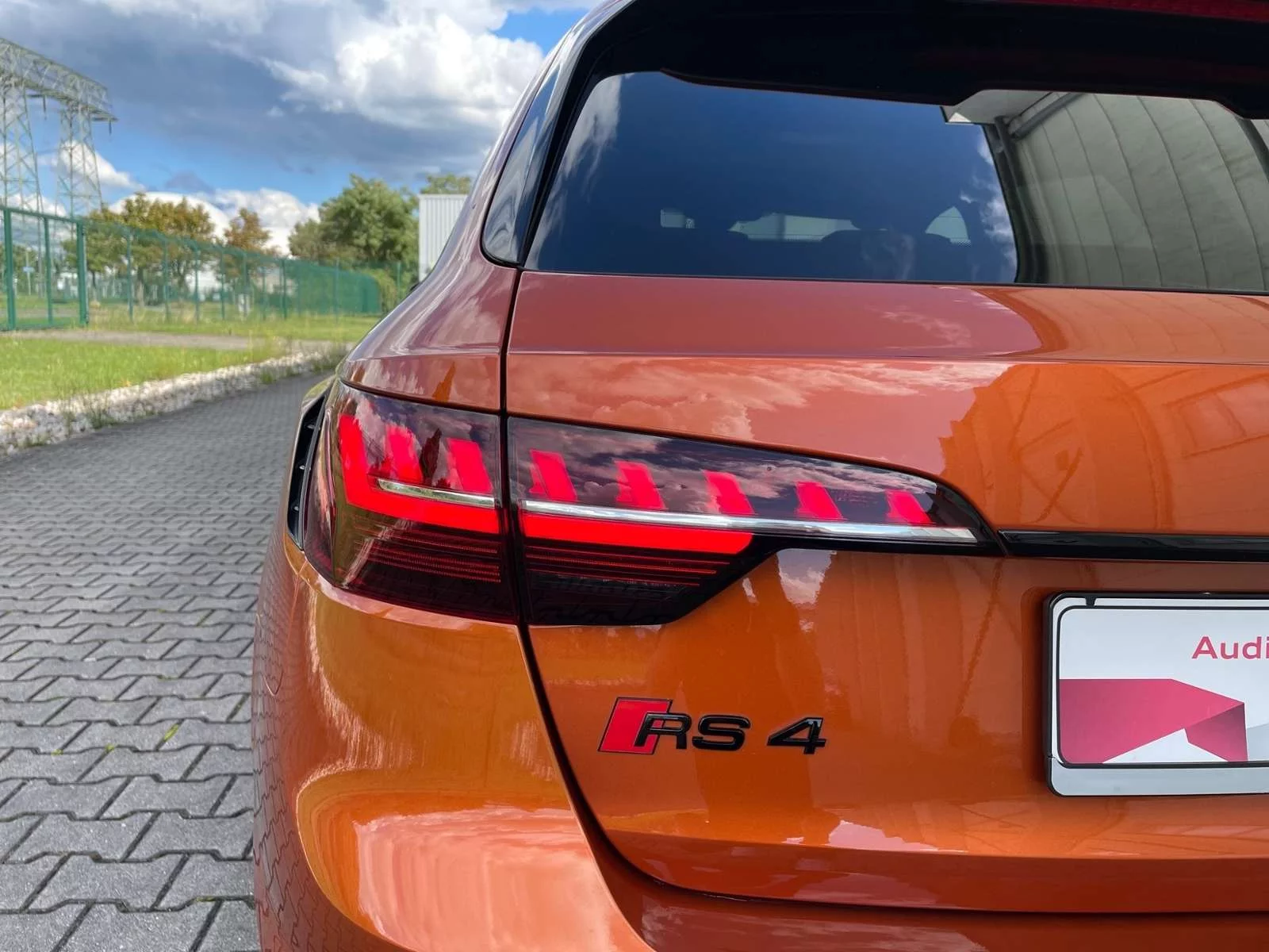 Orange Flame Audi RS4 Avant