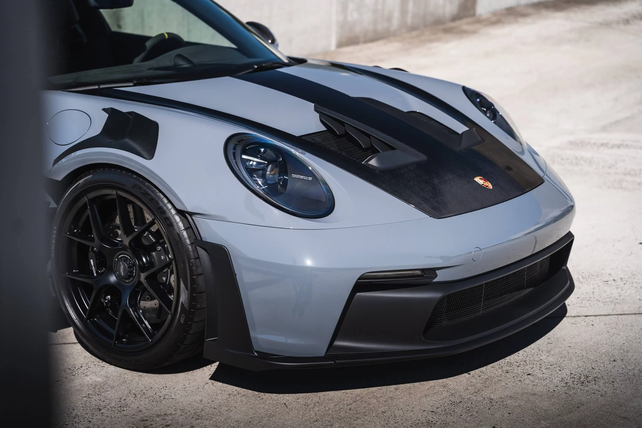 Arctic Grey Porsche 911 GT3 RS