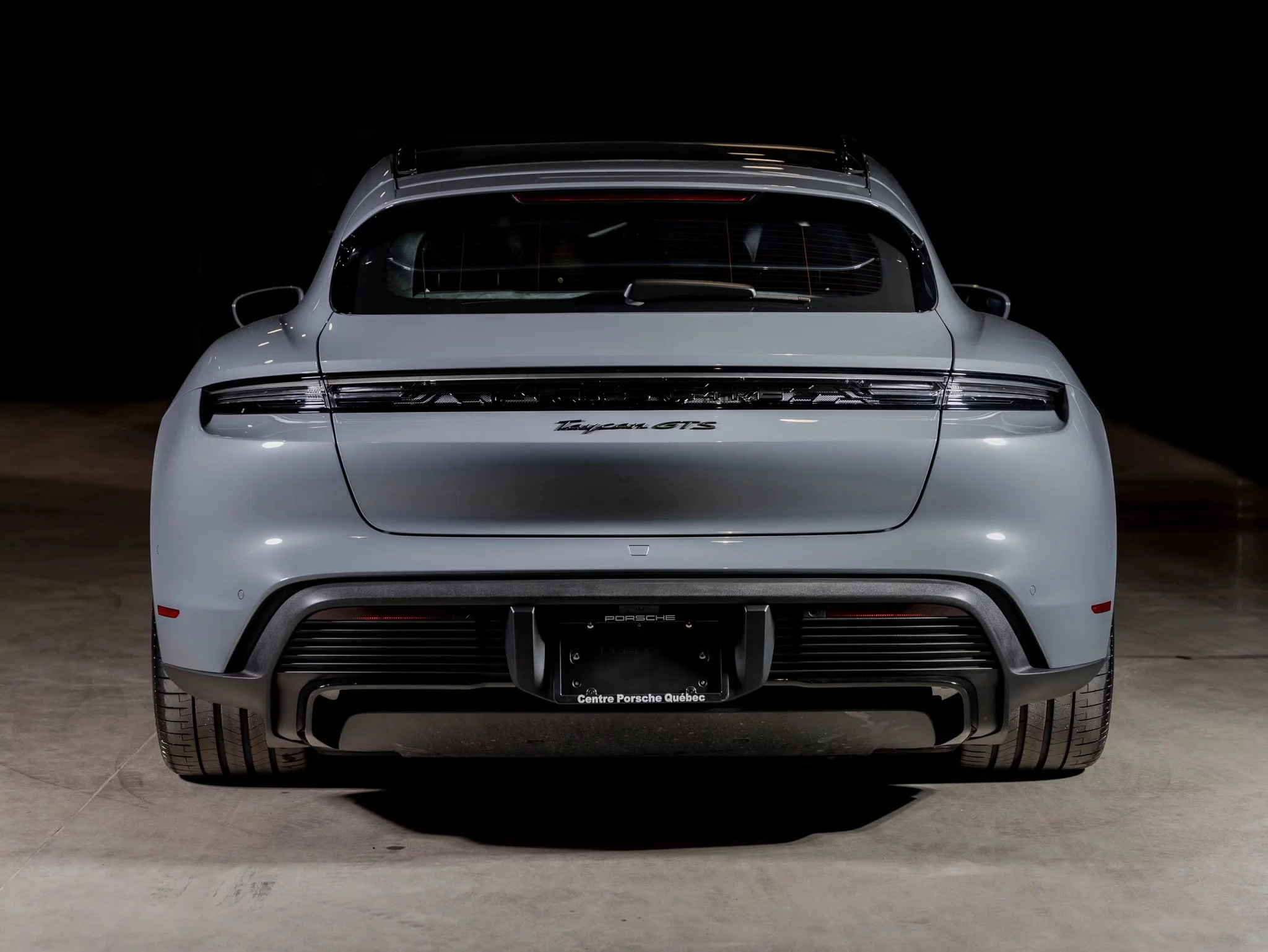 Grigio Telesto Porsche Taycan