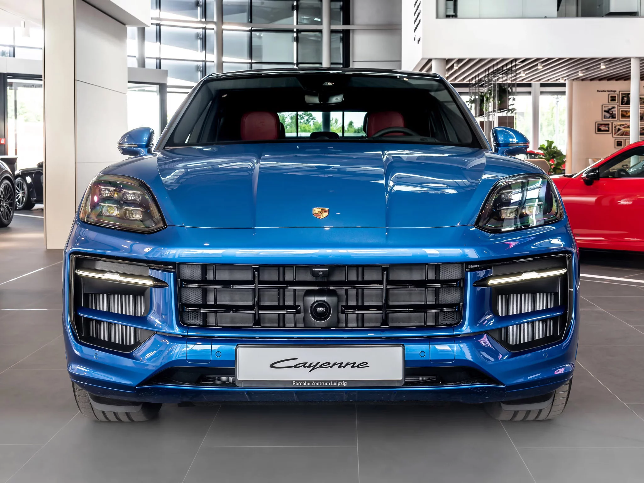 Sapphire Blue Metallic Porsche Cayenne