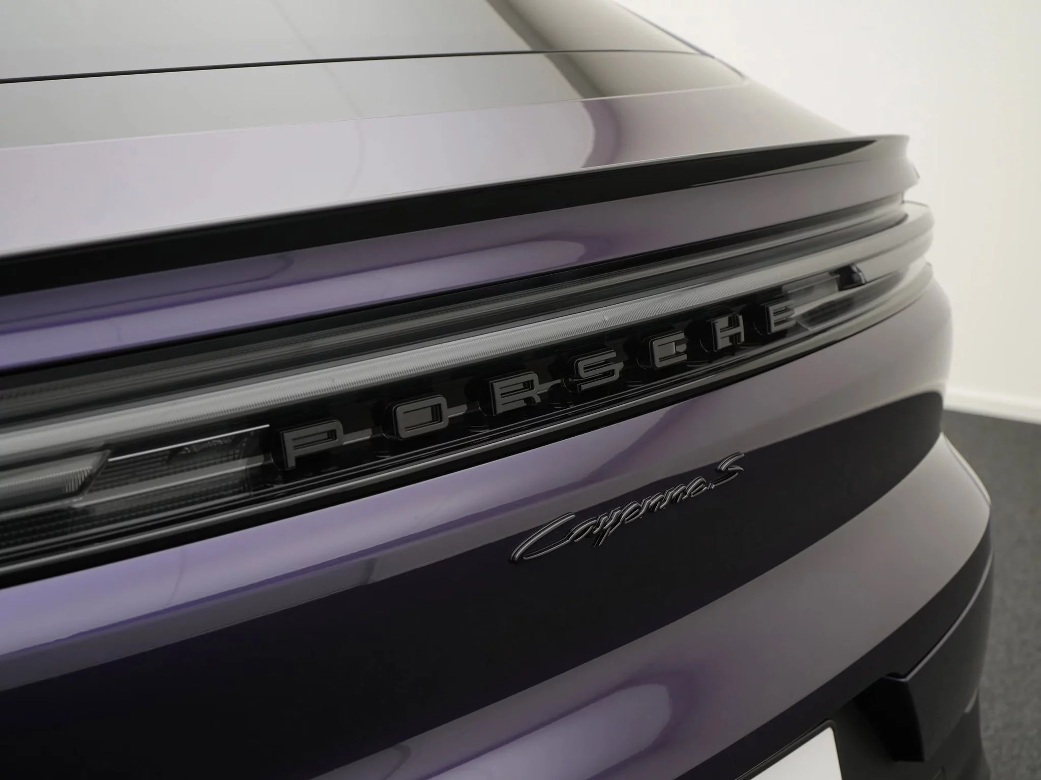 Velvet Purple Porsche Cayenne