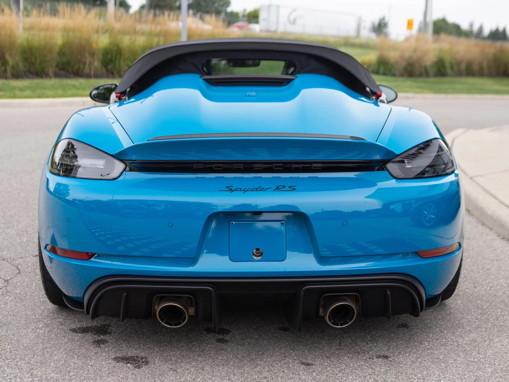 Turqoise Blue Porsche 718 Spyder RS