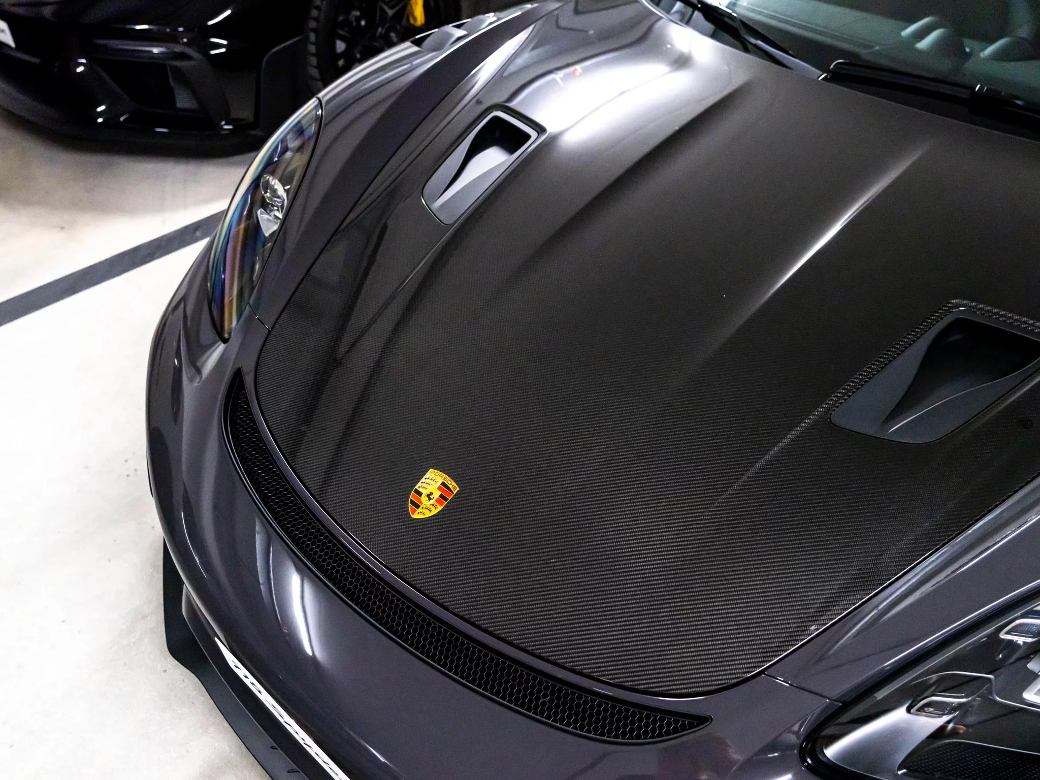Grey Black Porsche 718 Spyder RS