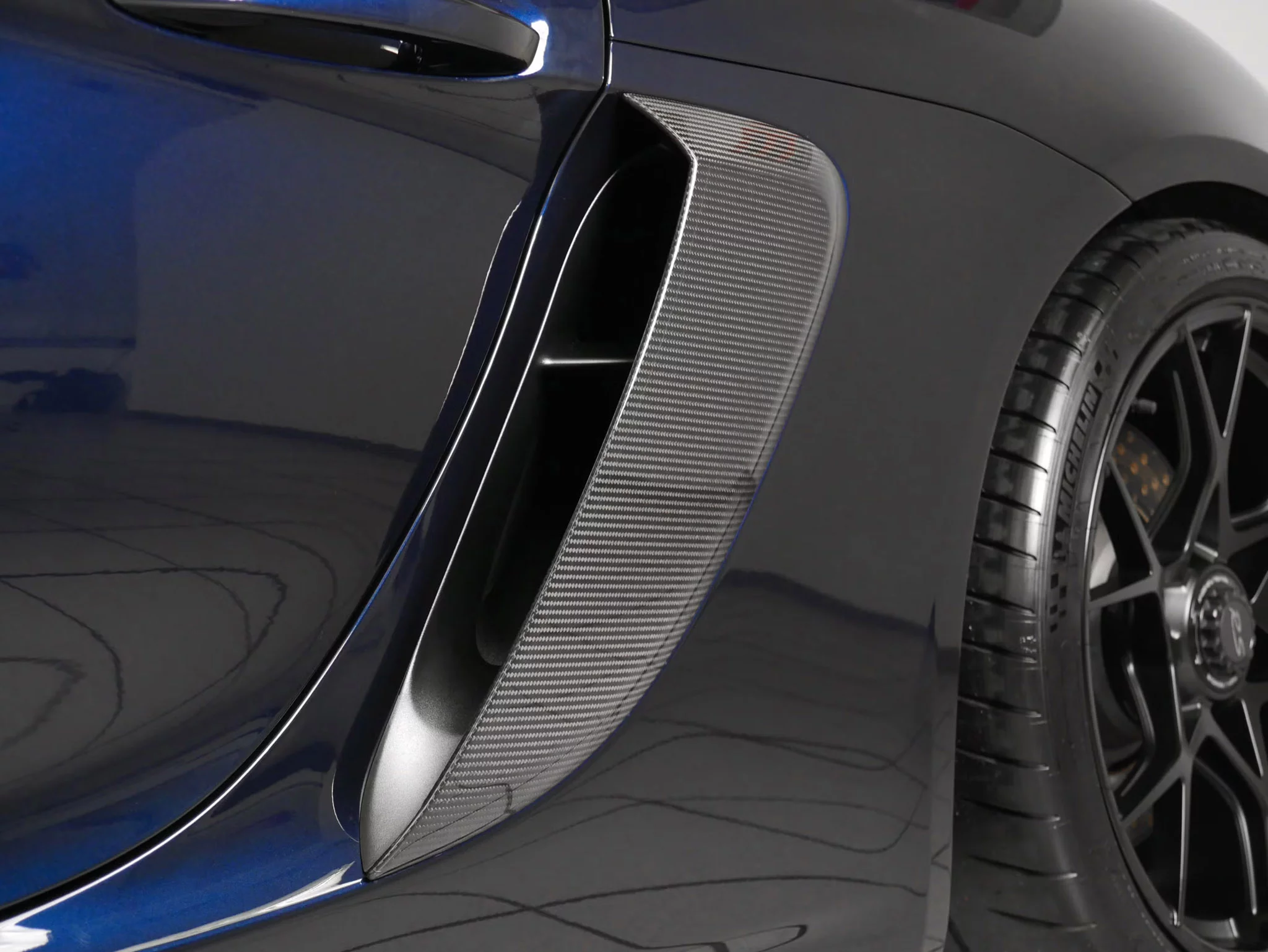 Night Blue Metallic Porsche 718 Spyder RS